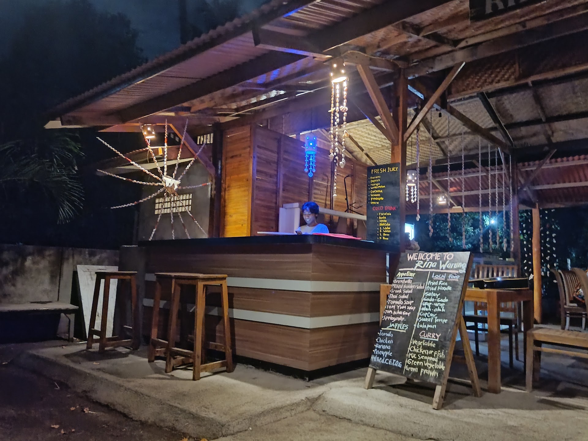 Rina Warung