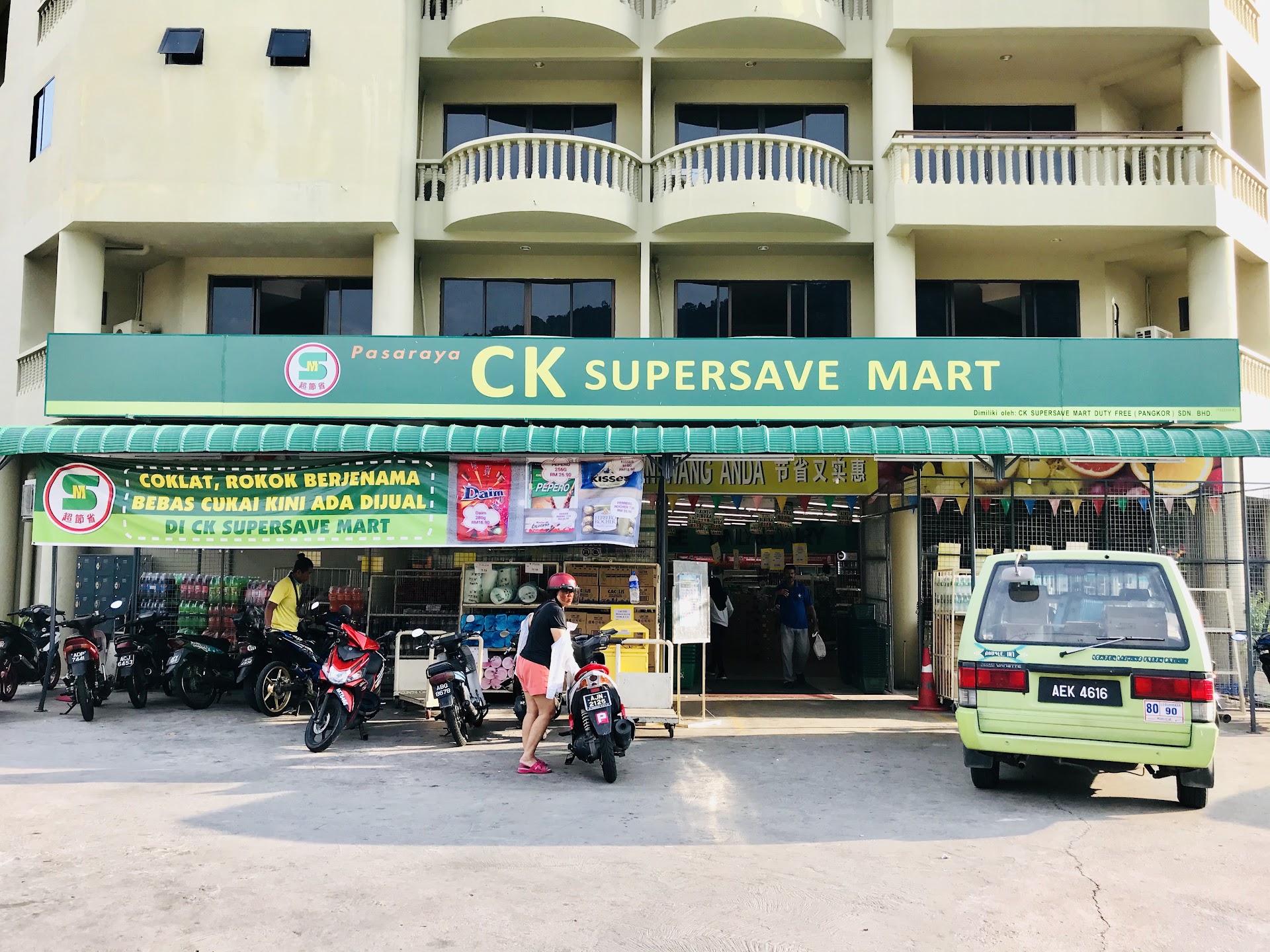 Artisan Markets in Pasir Bogak