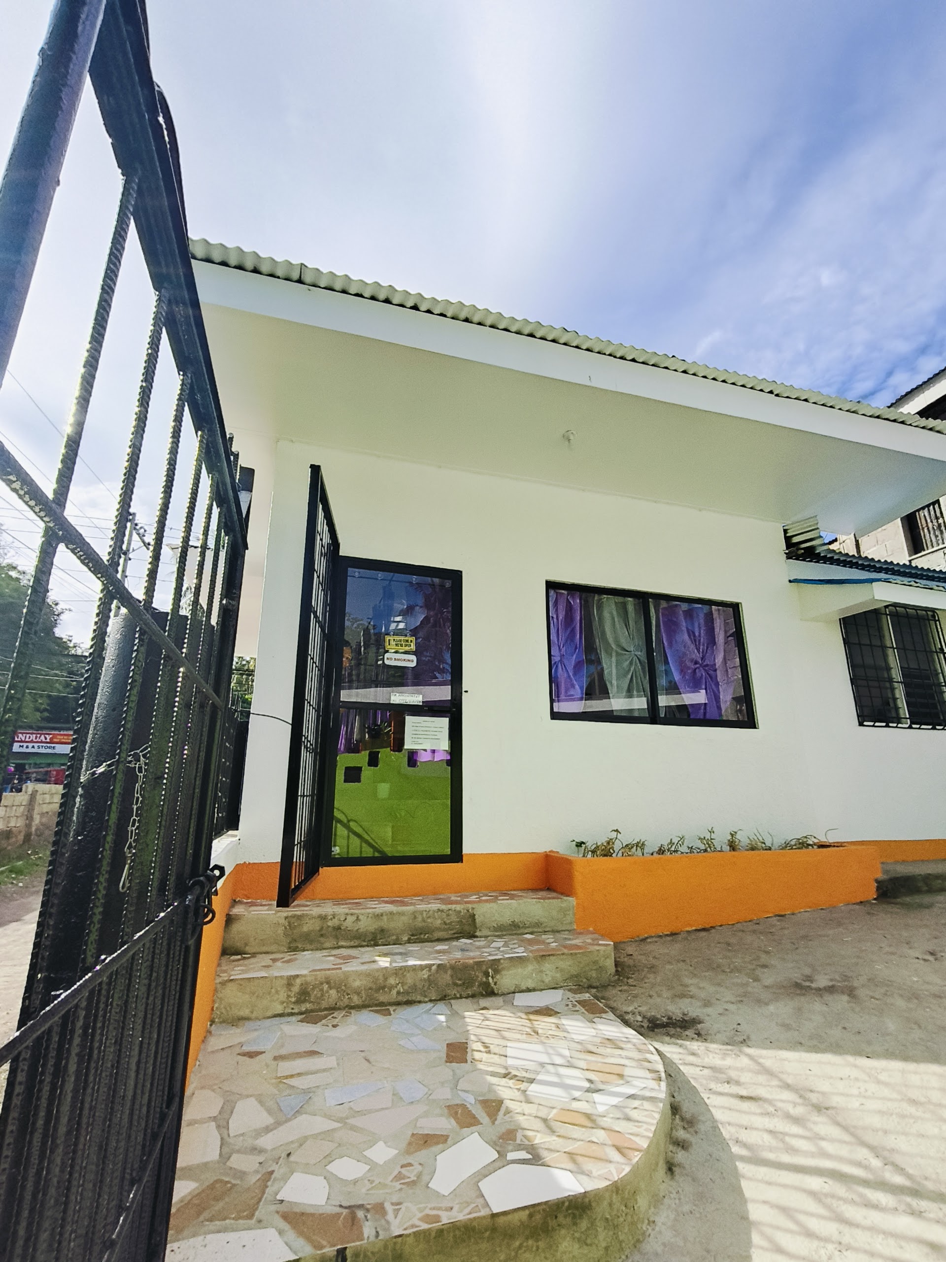 i-MASSAGE island Massage Center