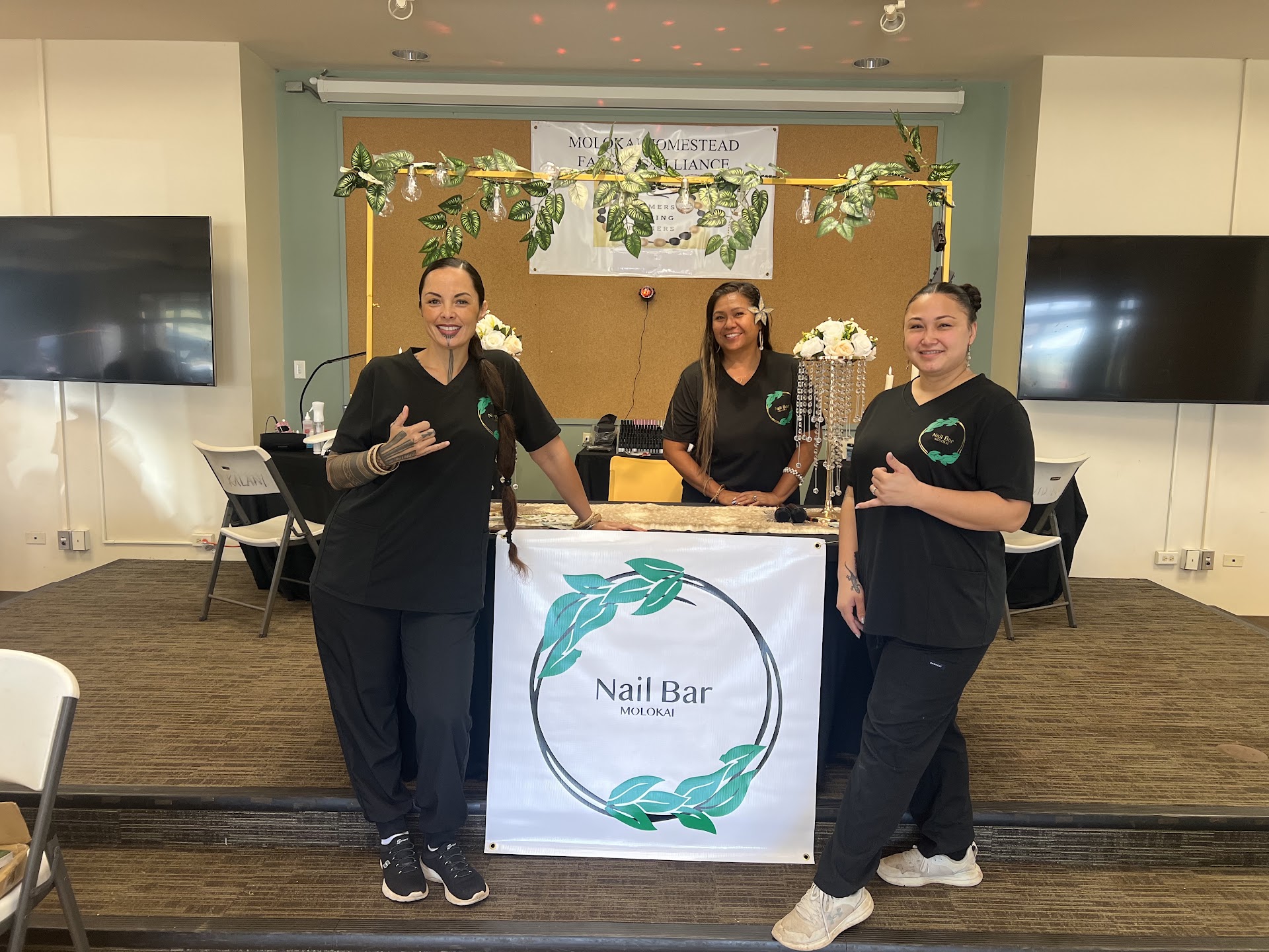 Nail Bar Molokai