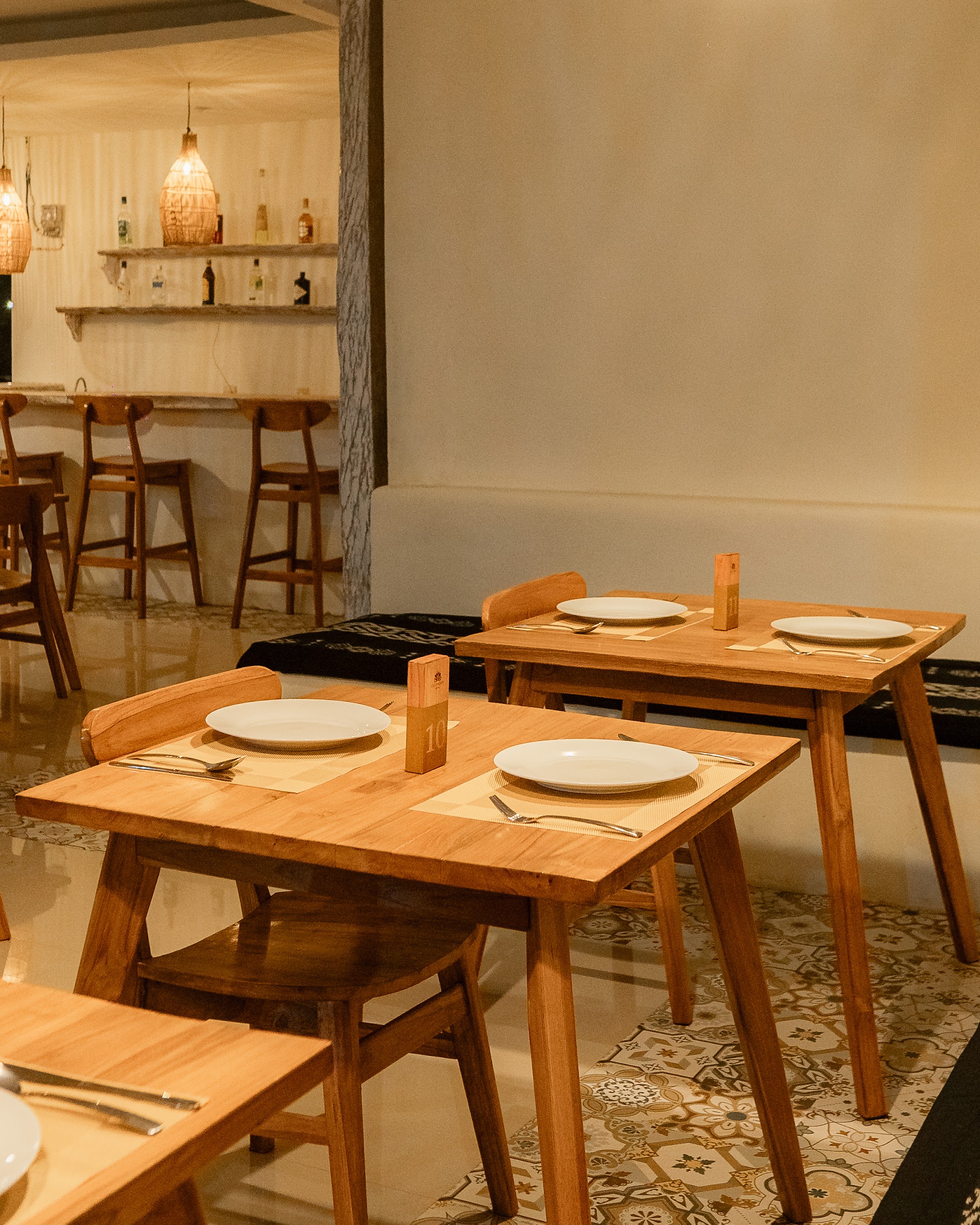 Nona Kitchen & Bar