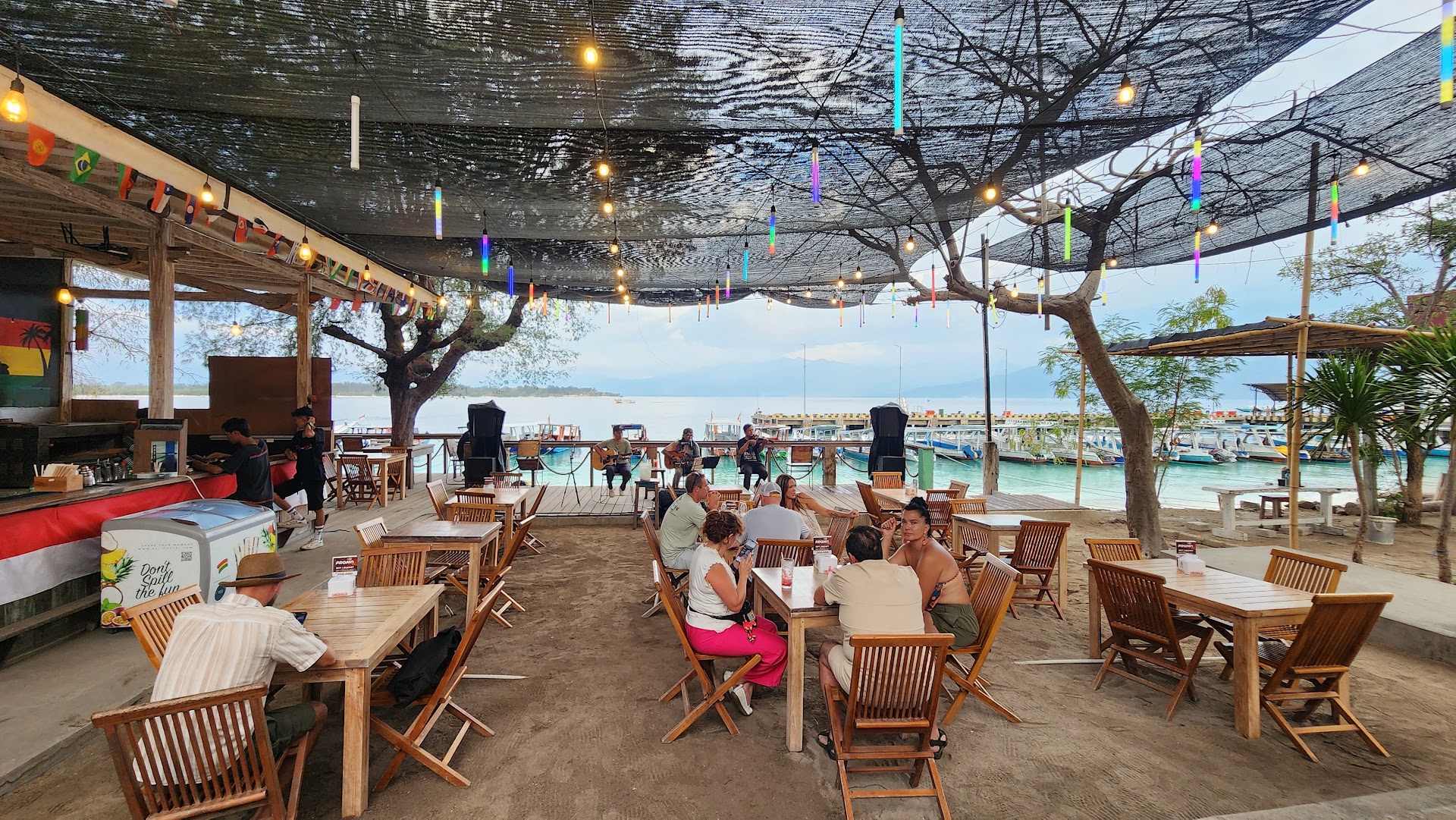 BEACH BAR PIZZA AND GRILL