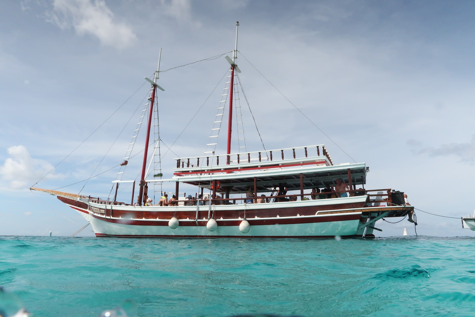 Lady Bellais by Bonaire Cruisers