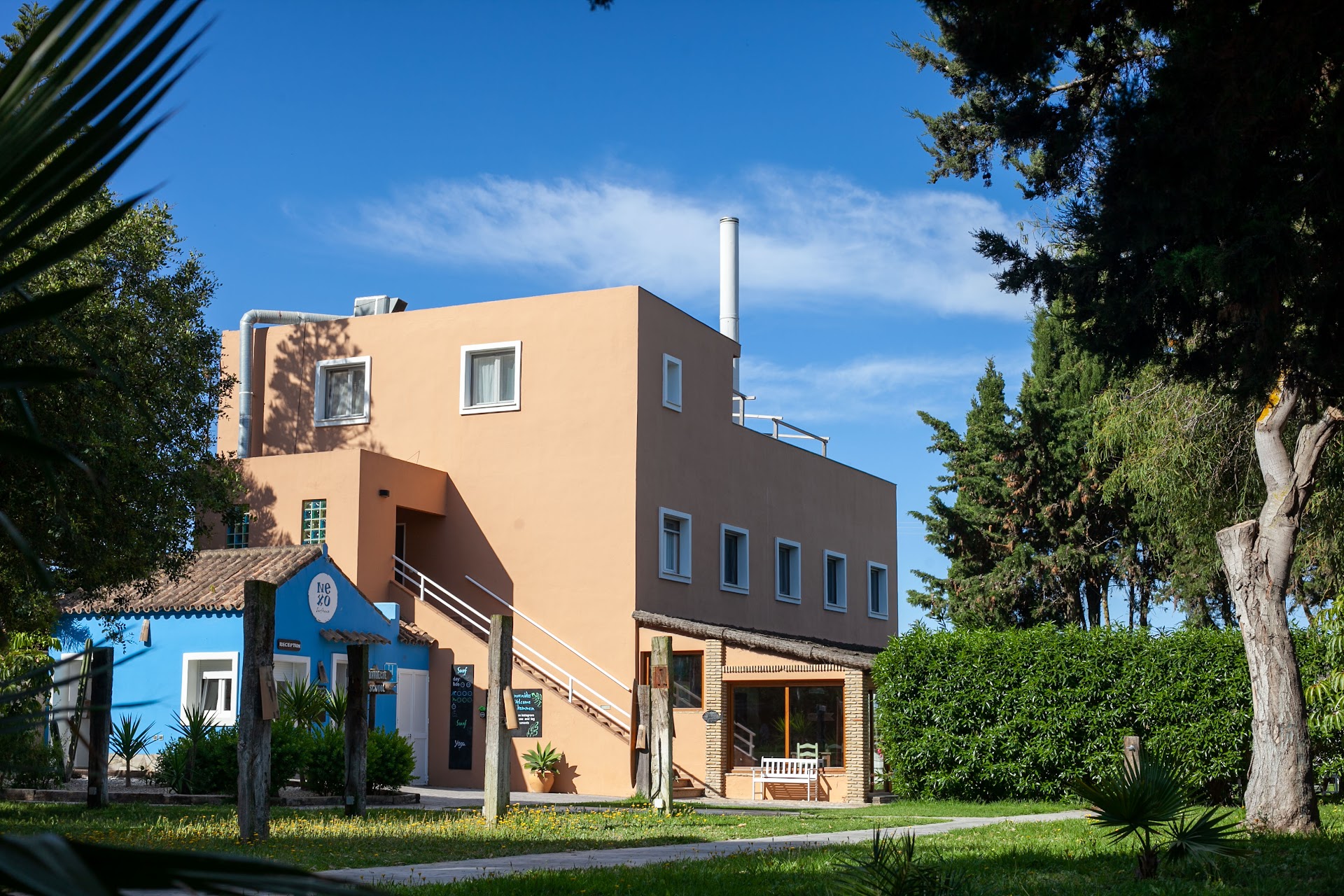 Nexo Surfhouse & Surfcamp in Andalusia