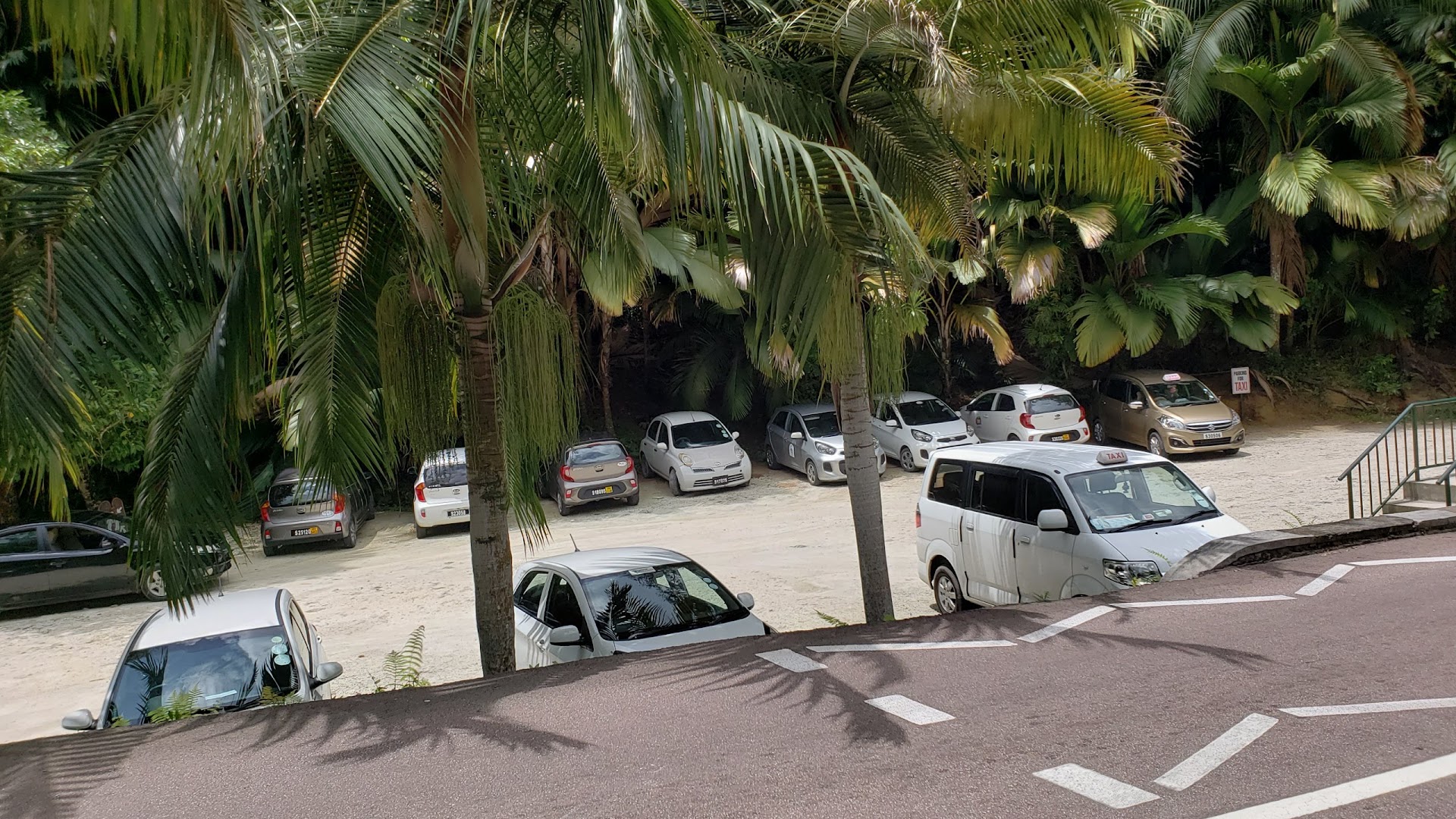 Parking Vallée de Mai