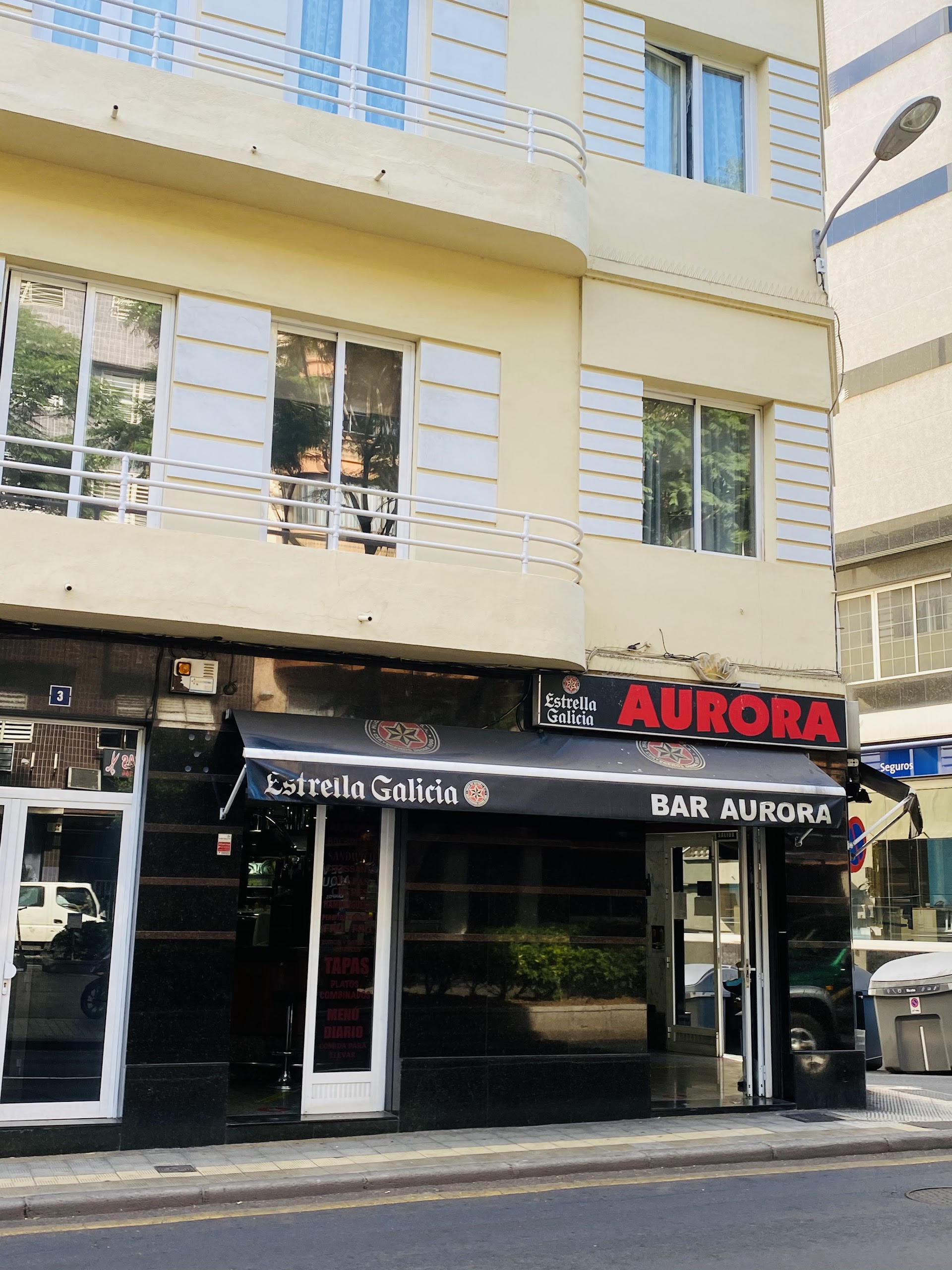 Bar Aurora