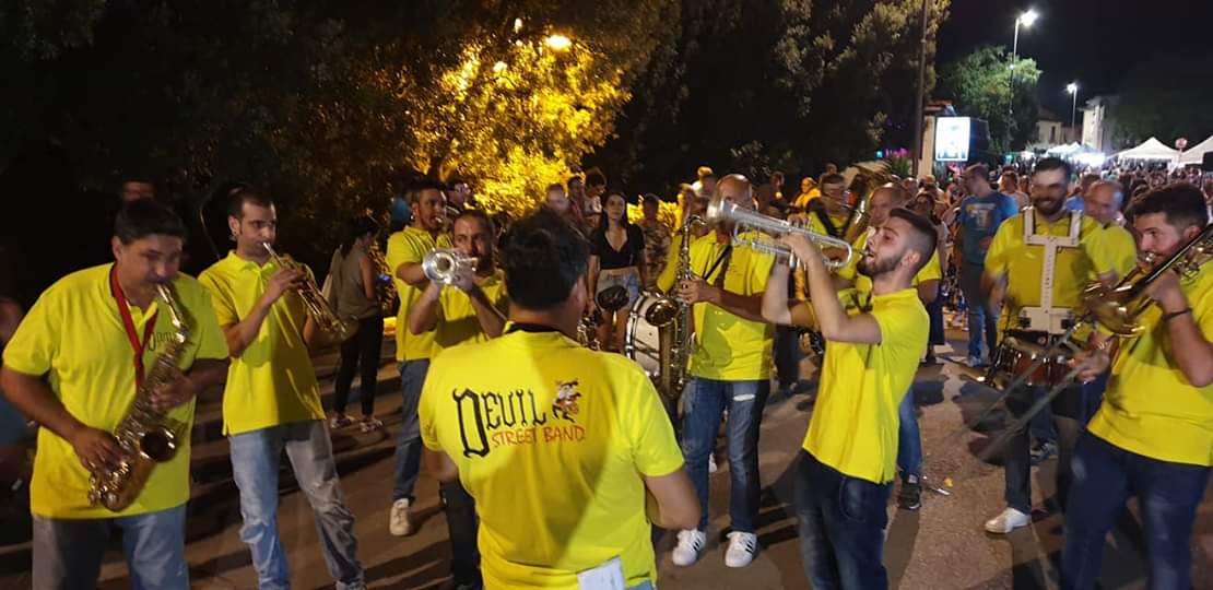 Devil Funky street band