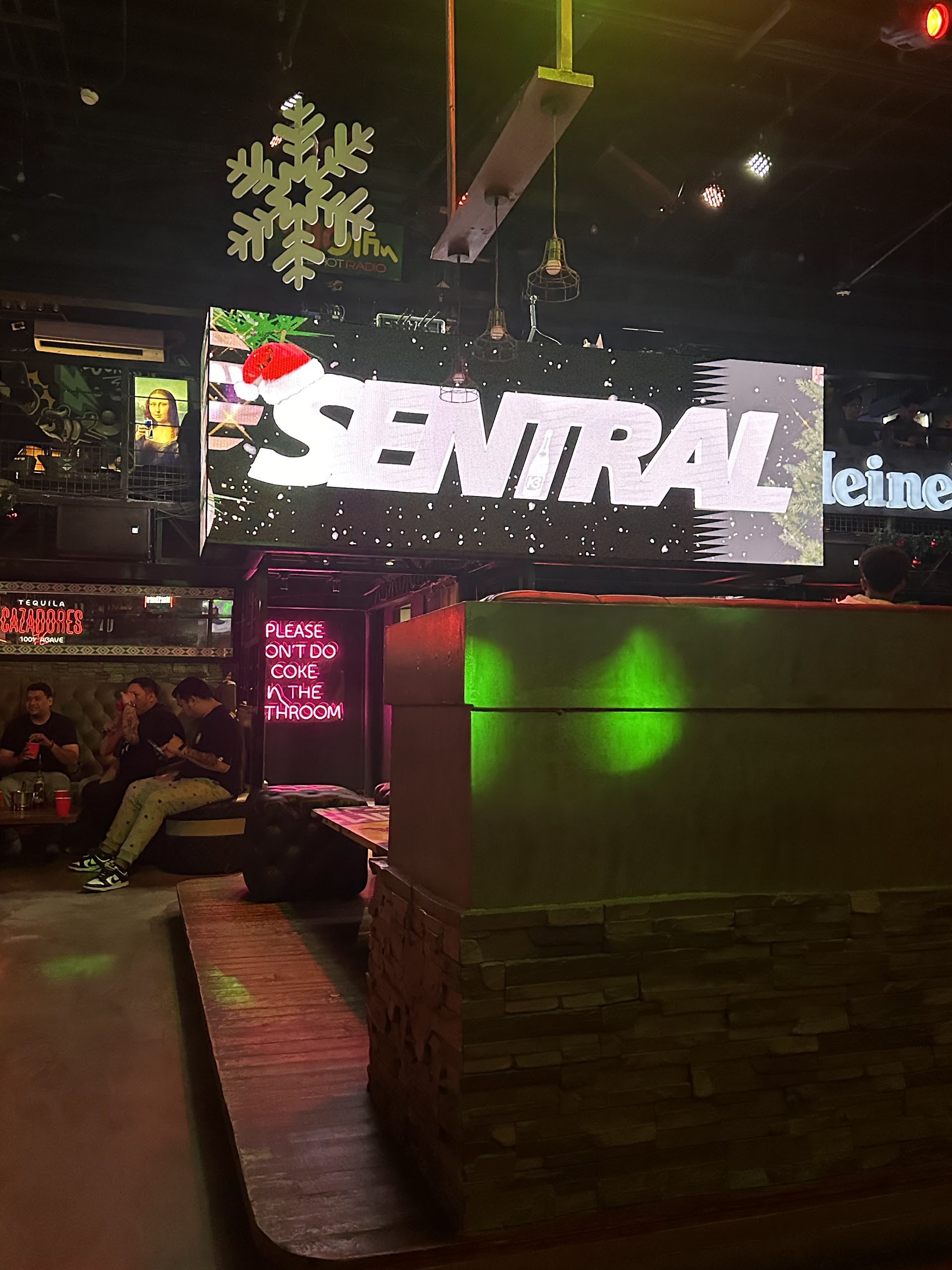 Sentral Bar and Lounge