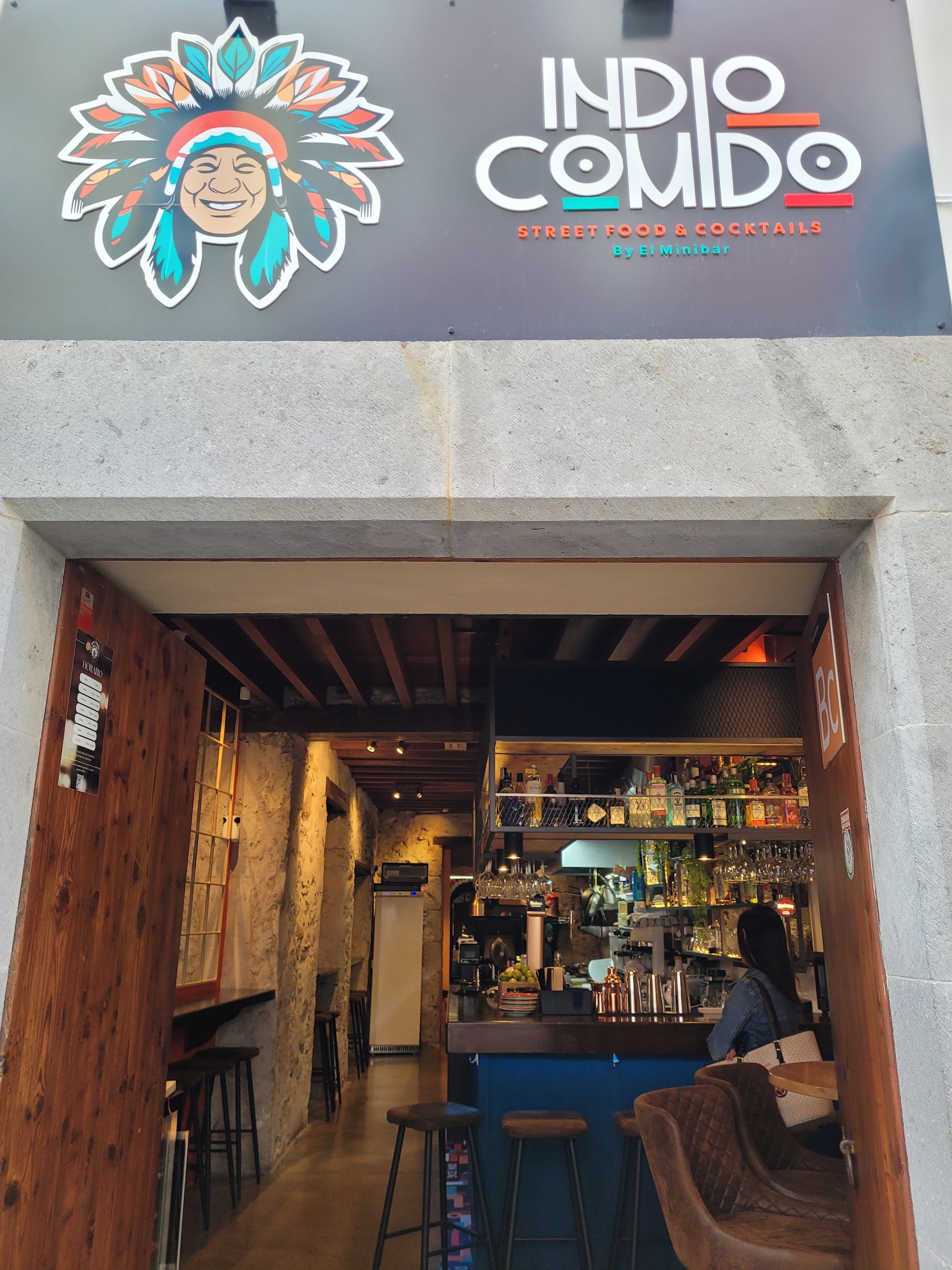 INDIO COMIDO Street Food & Cocktails