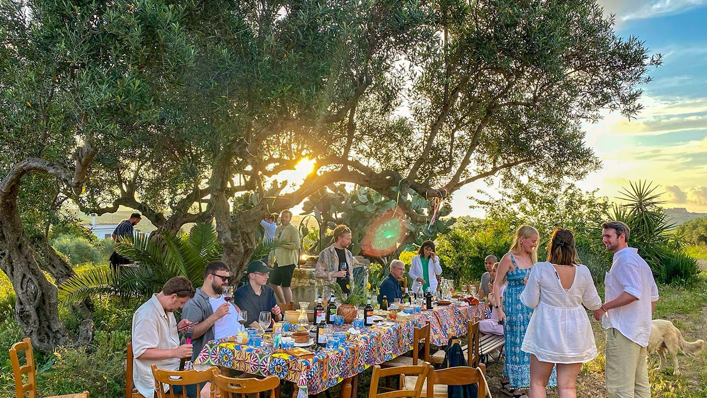 Elios - natural wines | wine tasting and vineyard tour - Sicily, Italy