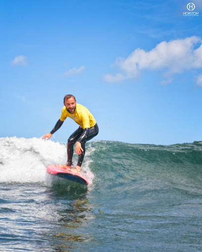 Horizon Escuela de Surf - Surf Camp en Salinas