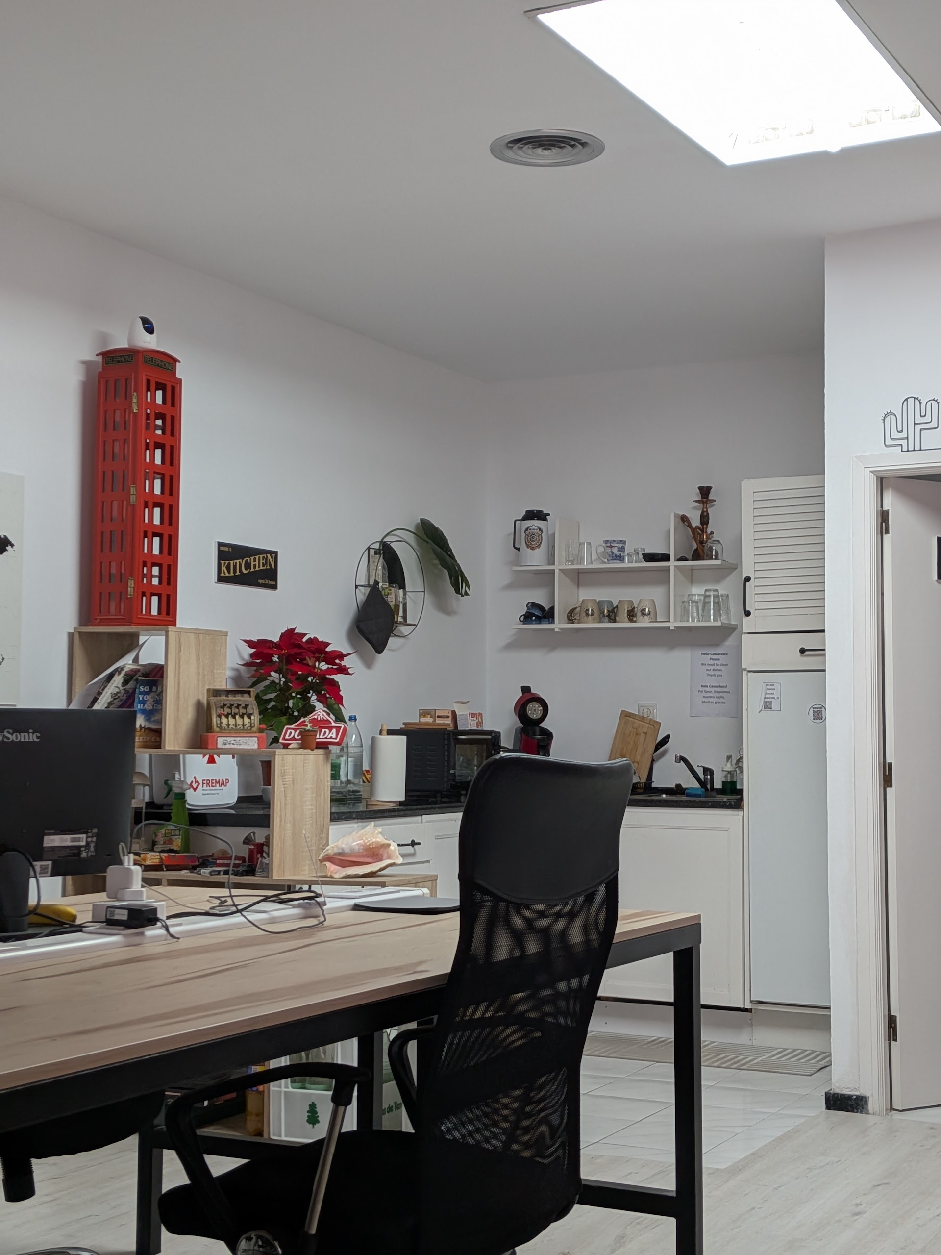 Life Cowork