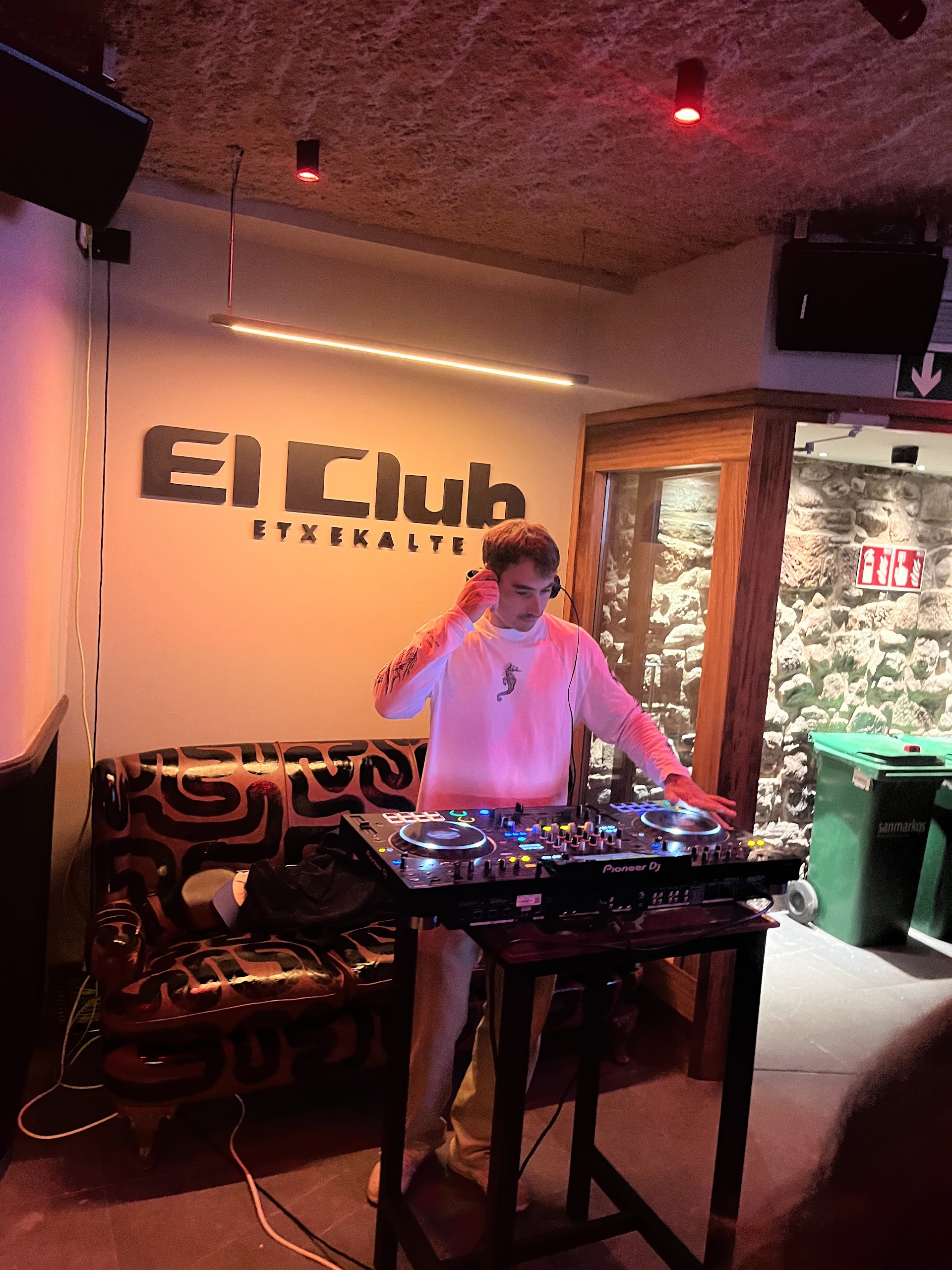 El Club Etxekalte