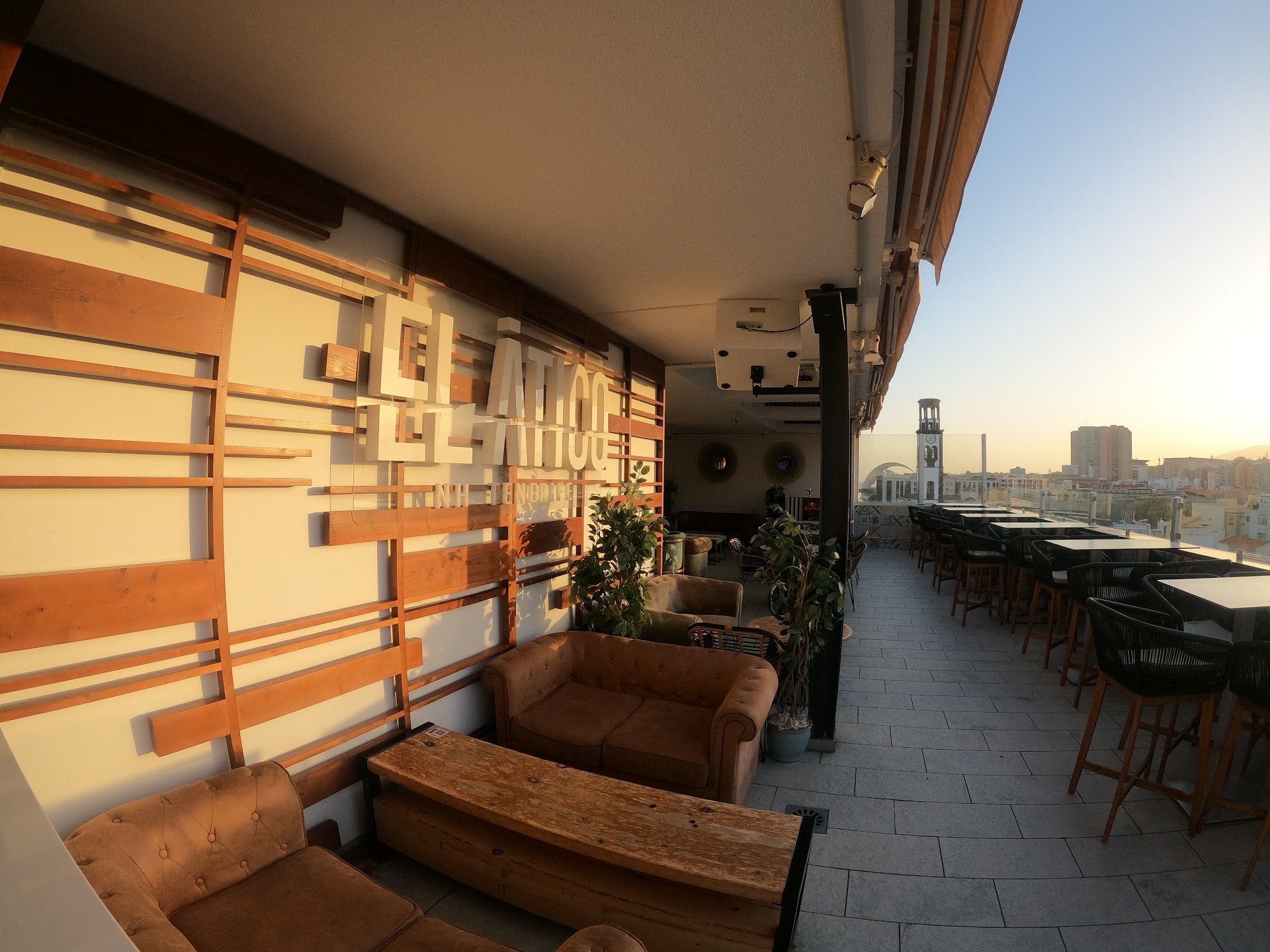 Rooftop El Ático NH