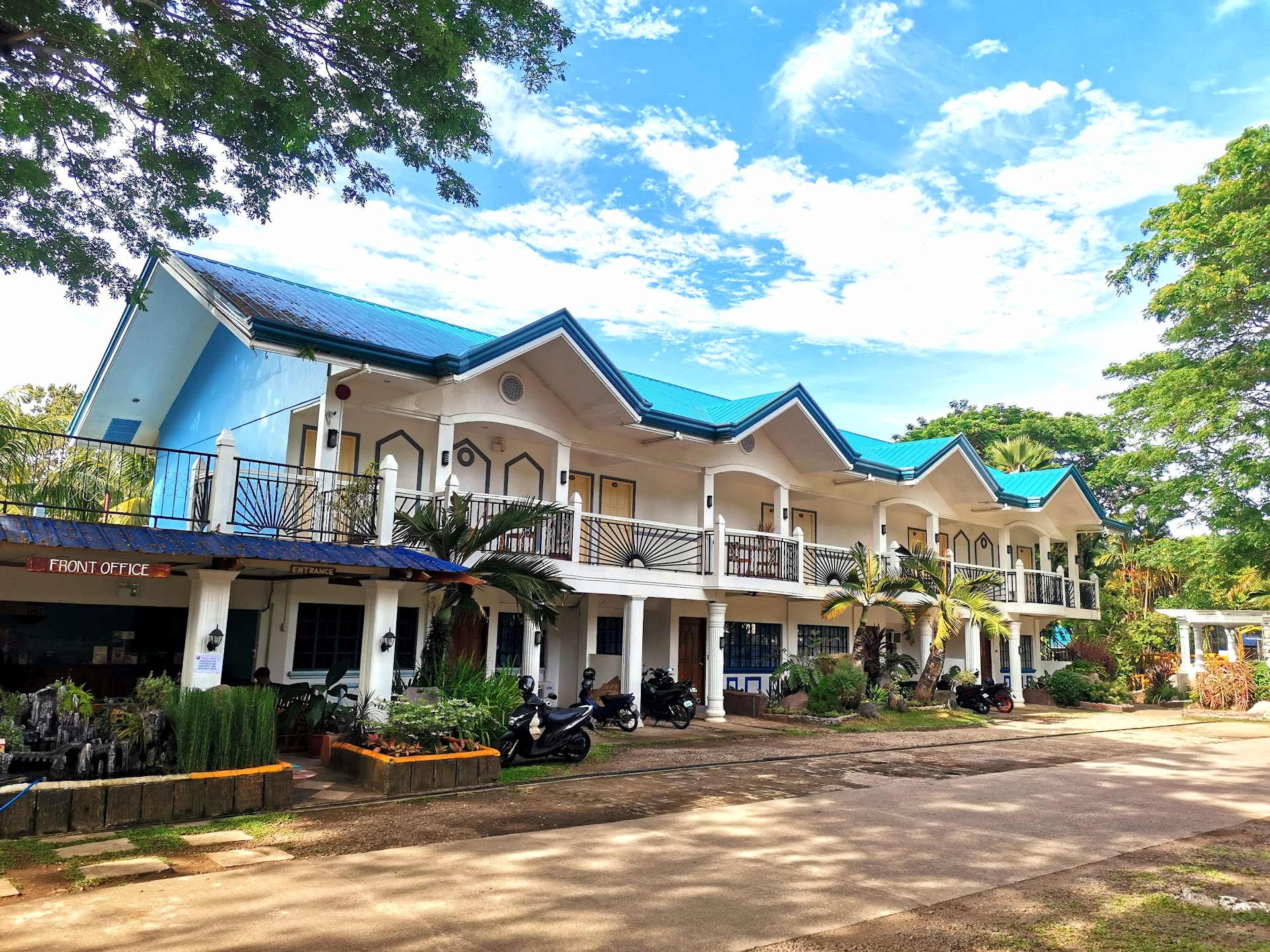Villa Paraiso Resort & Waterpark