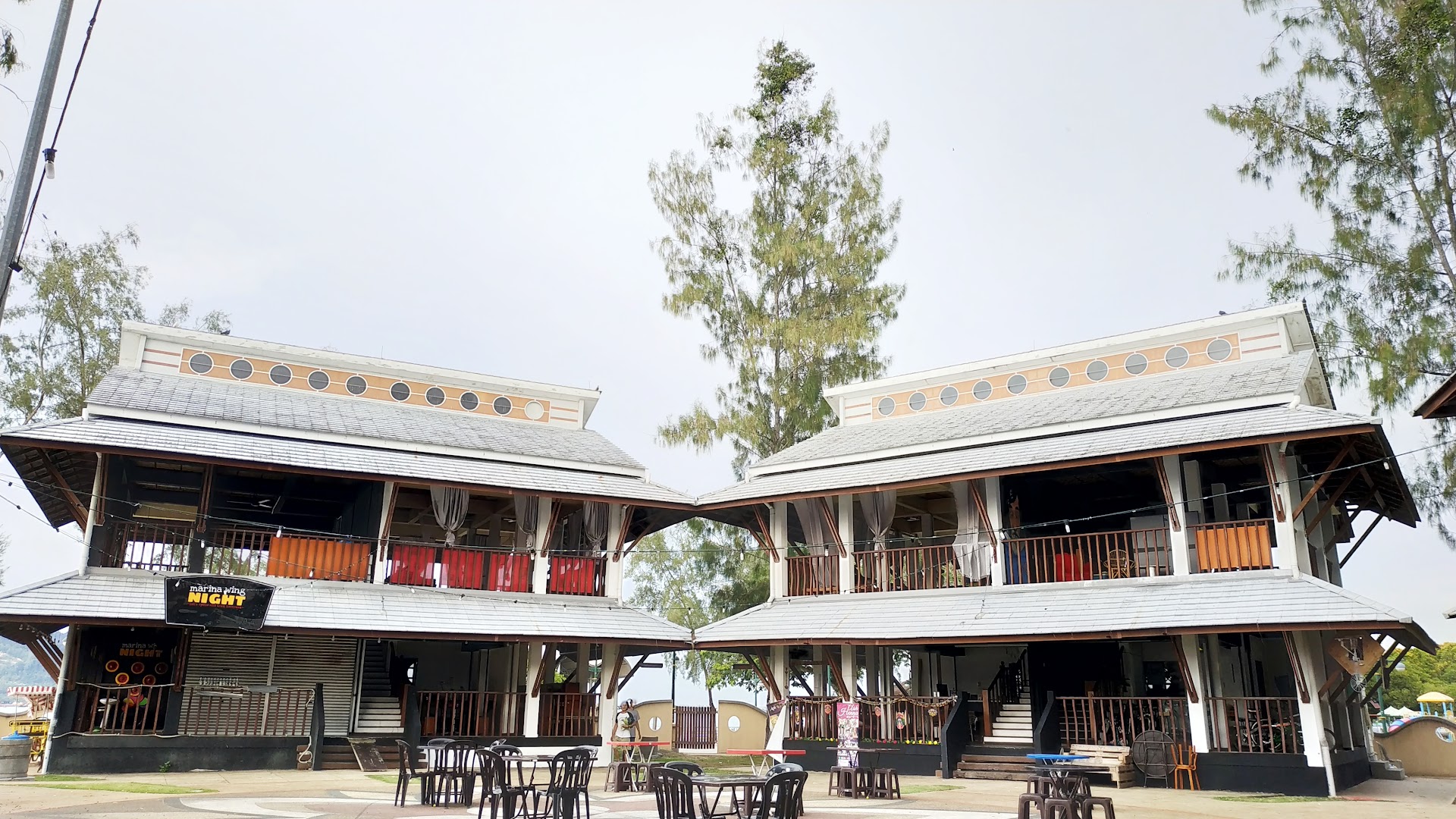 Hostels in Pasir Bogak