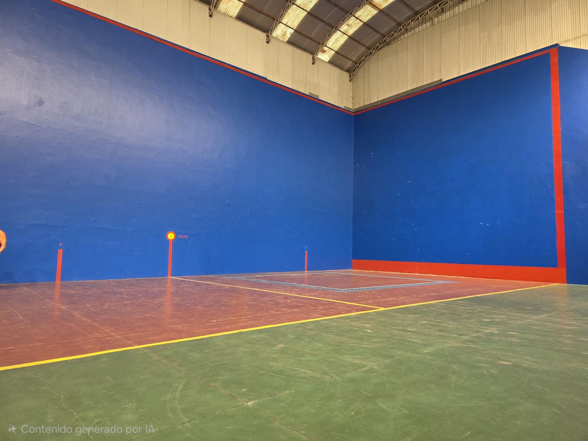 Frontenis Cubierto - Complejo Deportivo López Socas