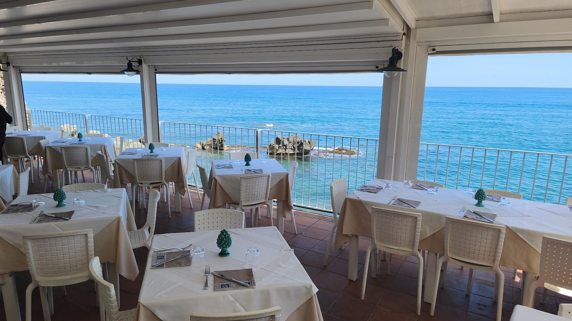 Bordomari Sea Lounge Bar