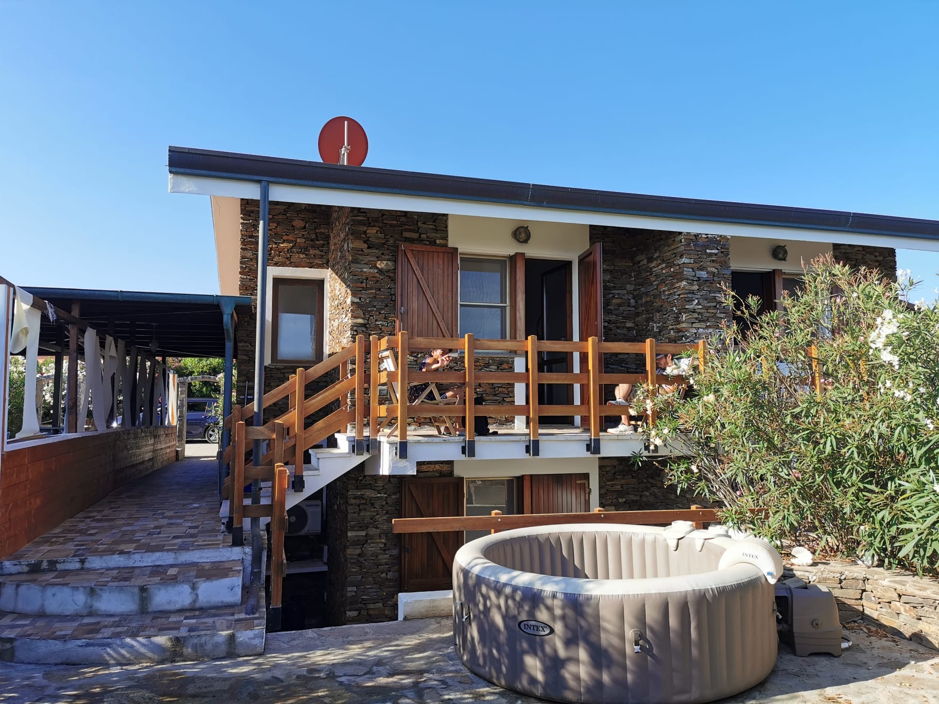 Villa Boat