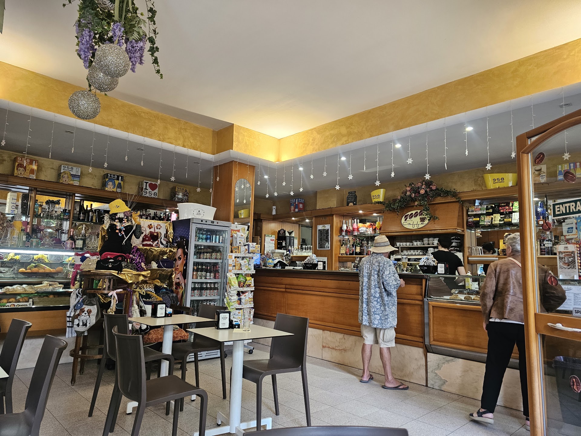 7000 Caffe