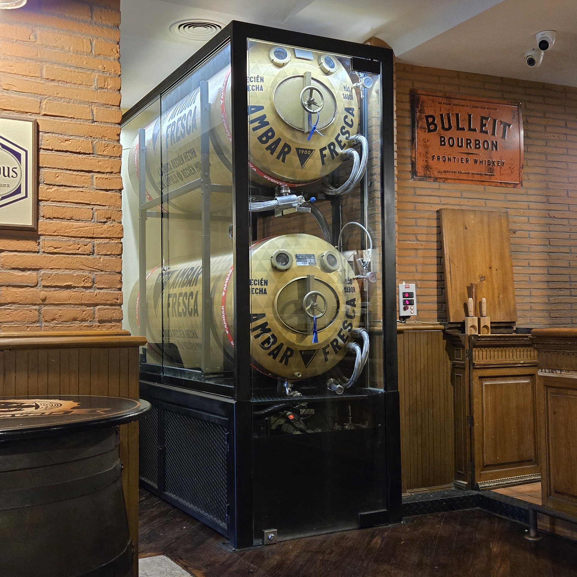 Beers & Travels Bar