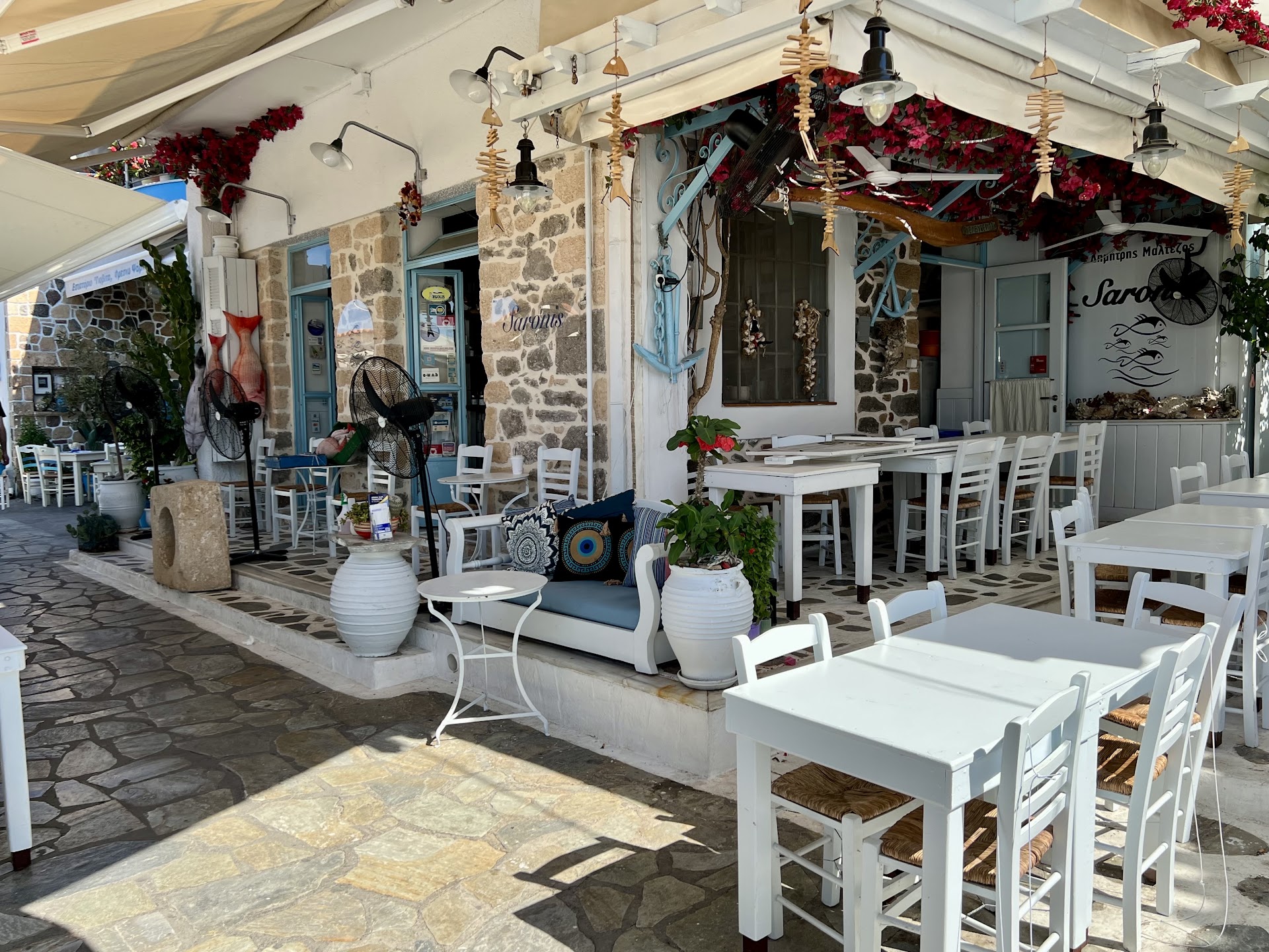 Saronis fish restaurant
