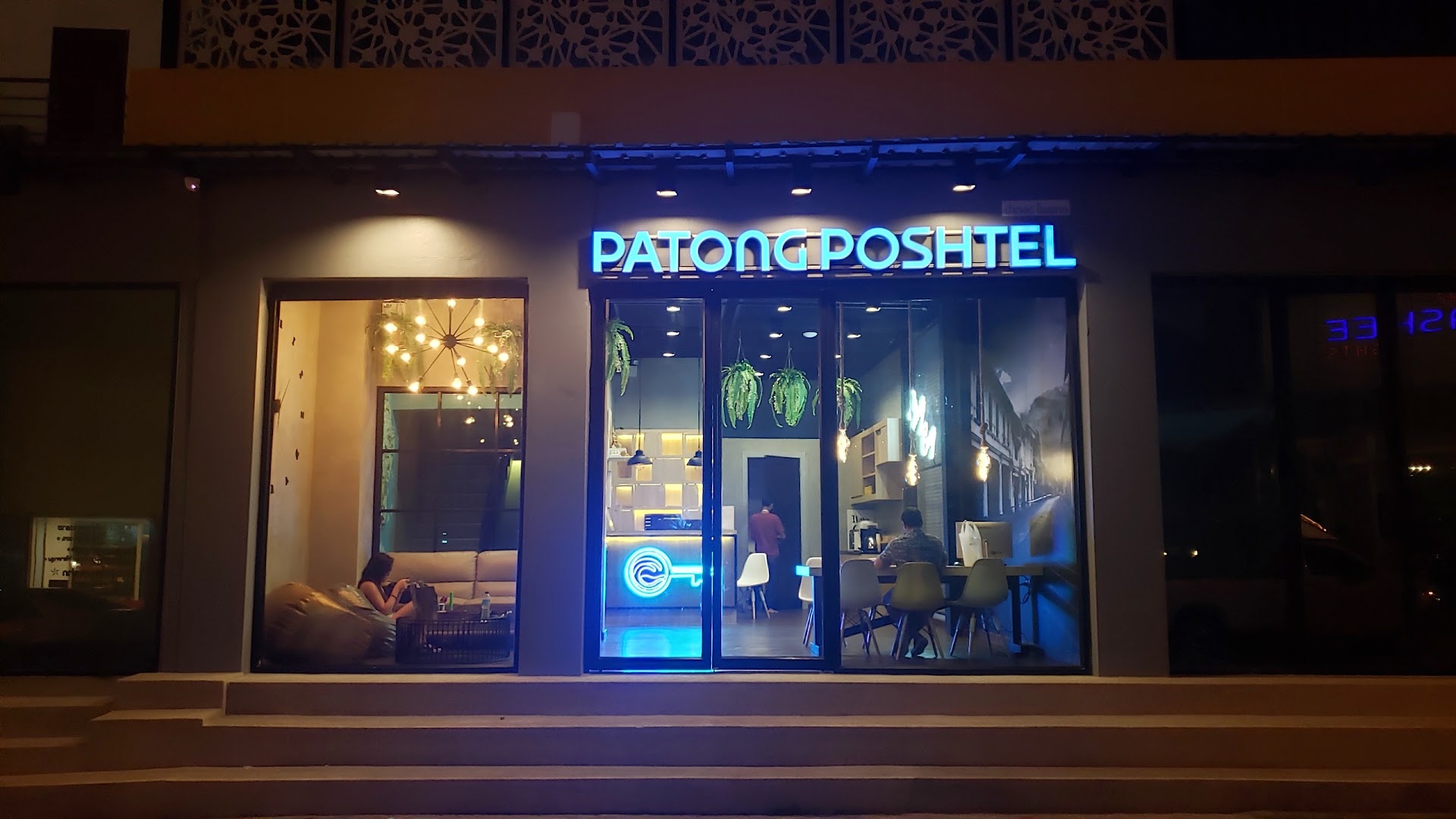 Patong poshtel