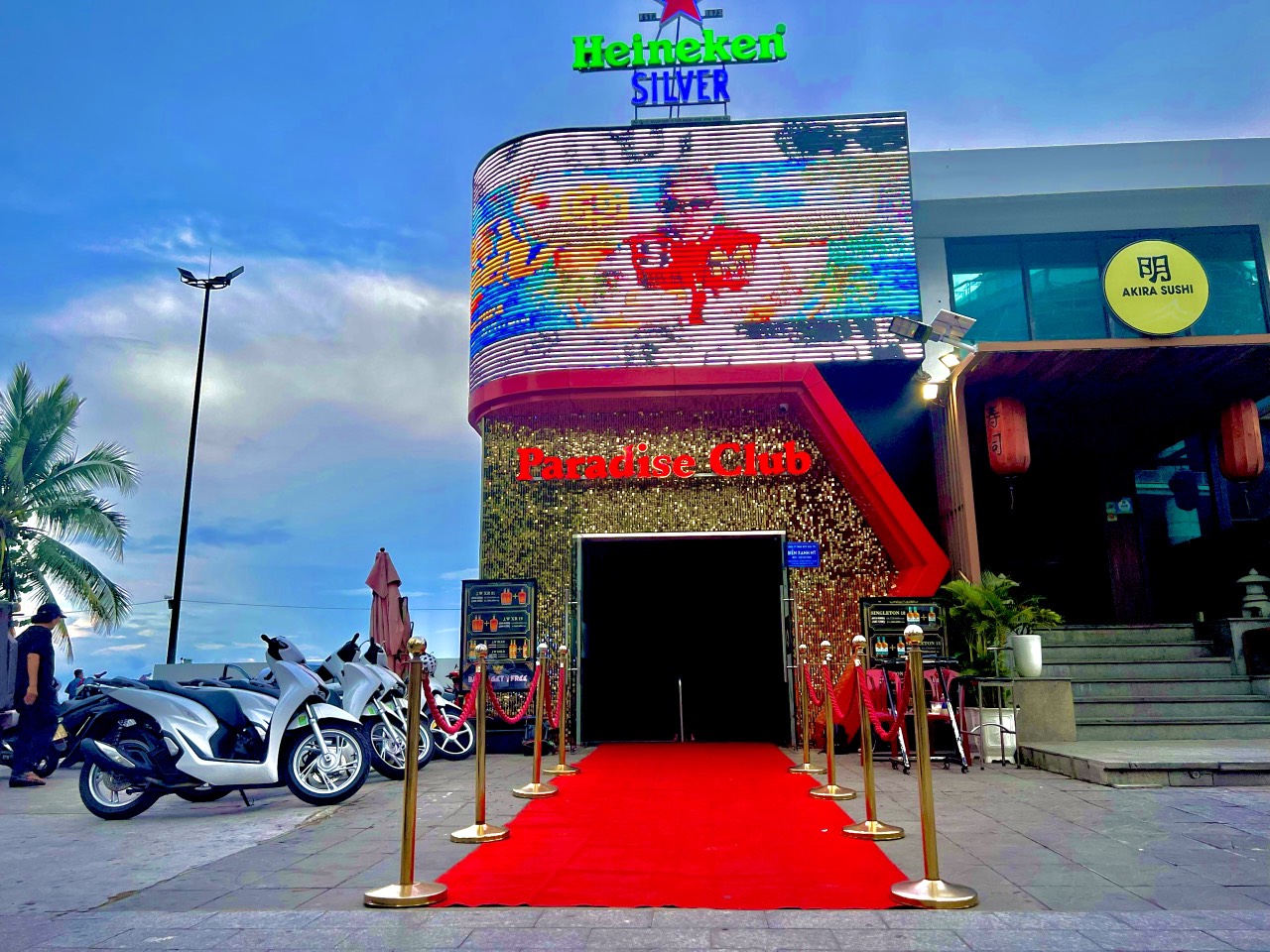 Paradise Club