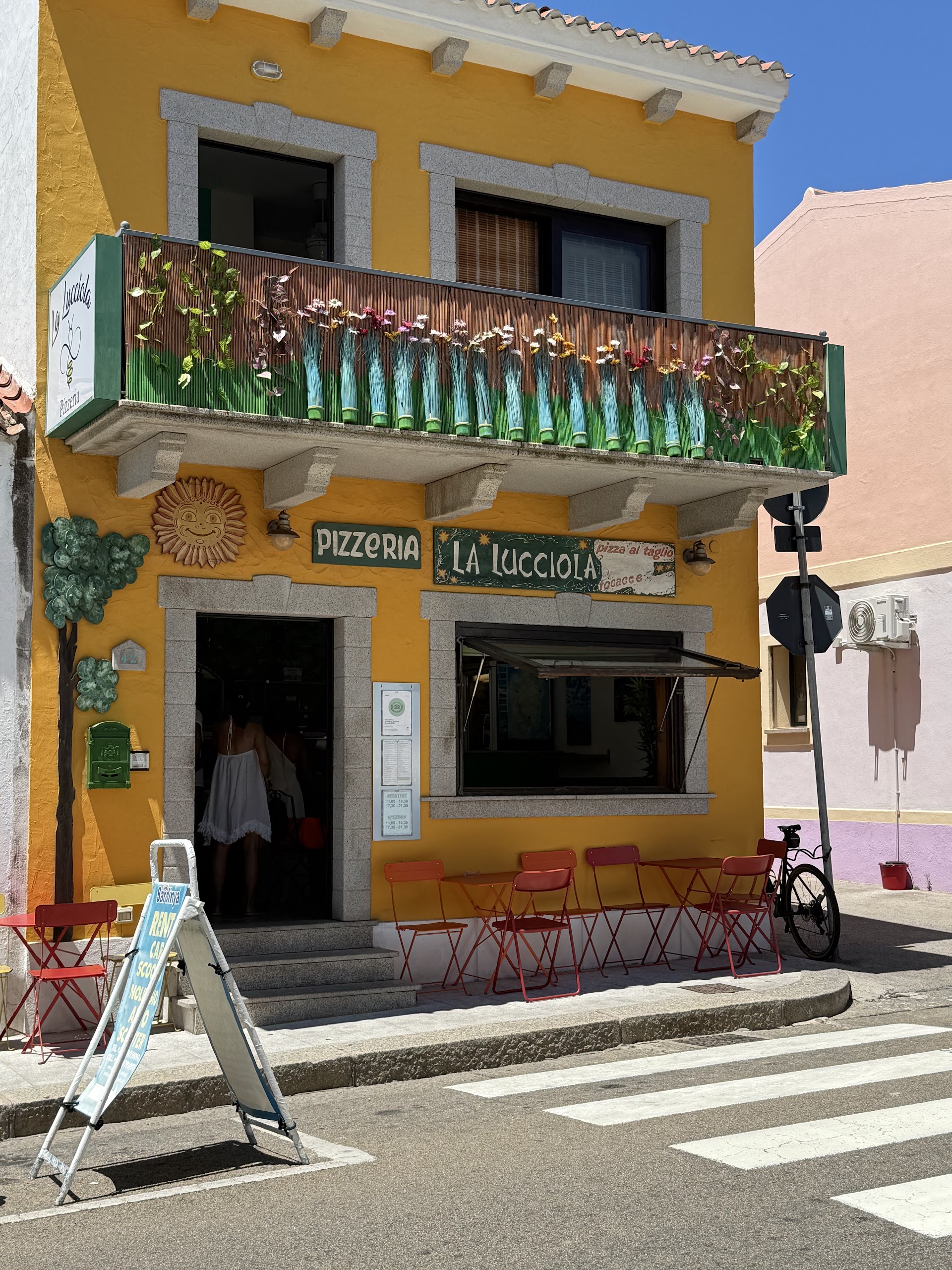 Pizzeria "La Lucciola"