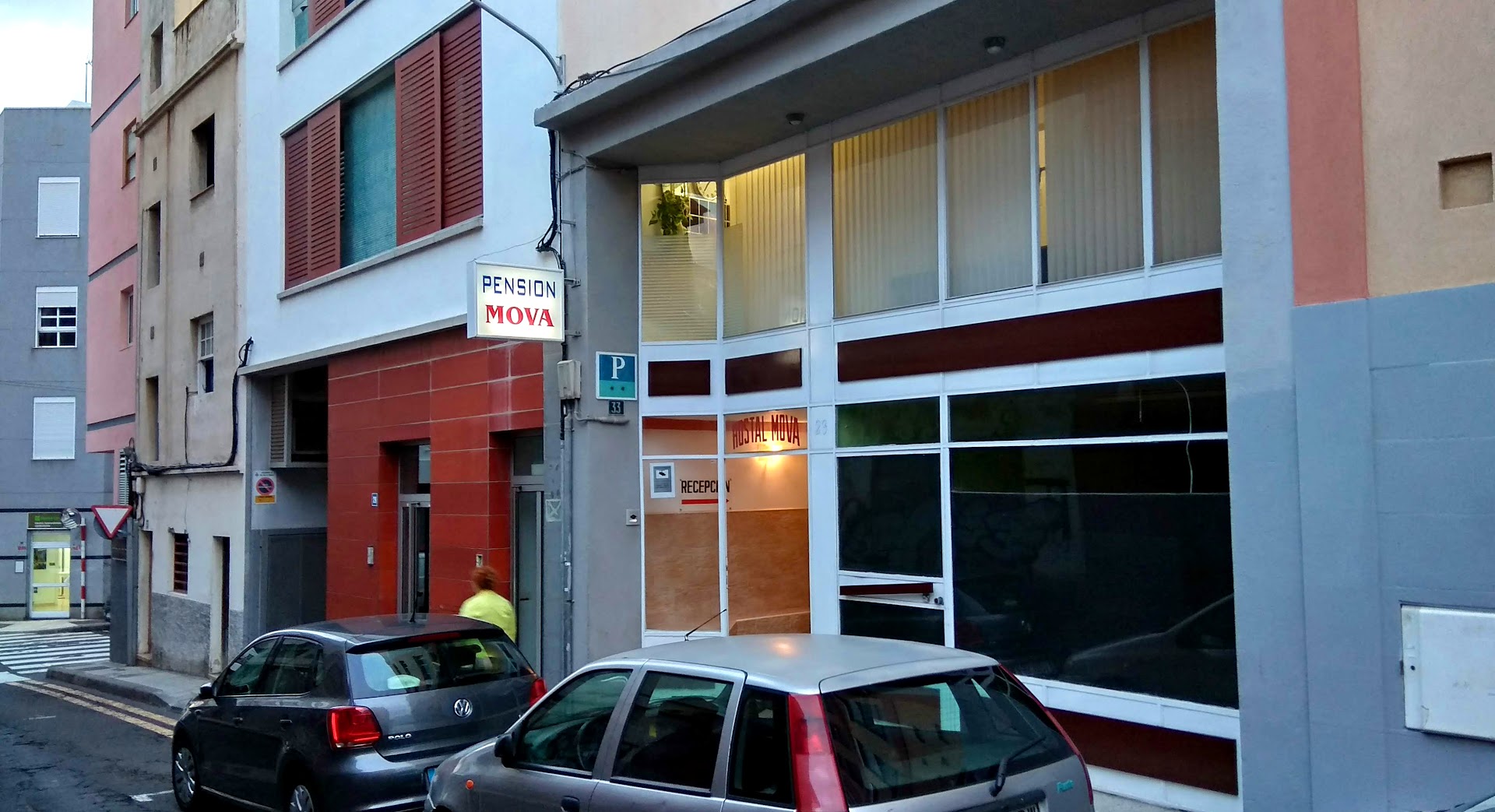 Hostal Mova