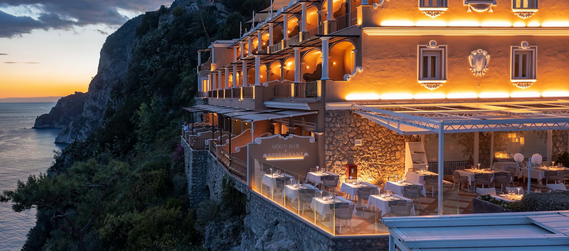 Luna Hotel