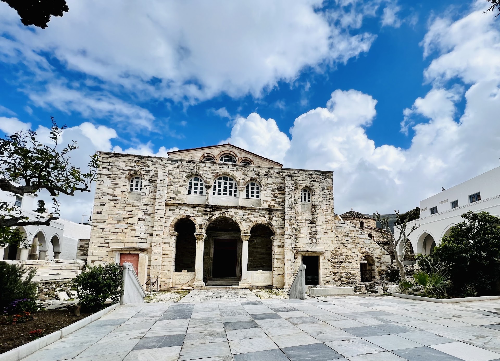 Panagia Ekatontapiliani
