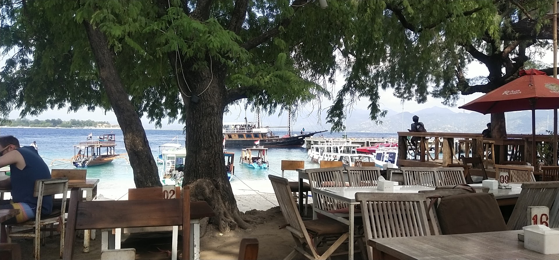 Ocean 2 Cafe and Bungalows
