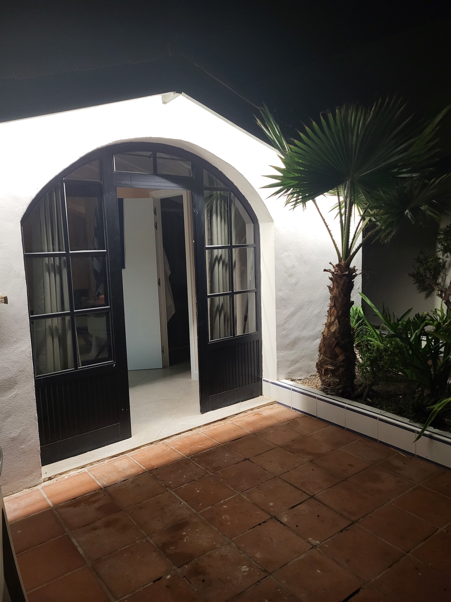 Miramar boutique apartments Adults Only