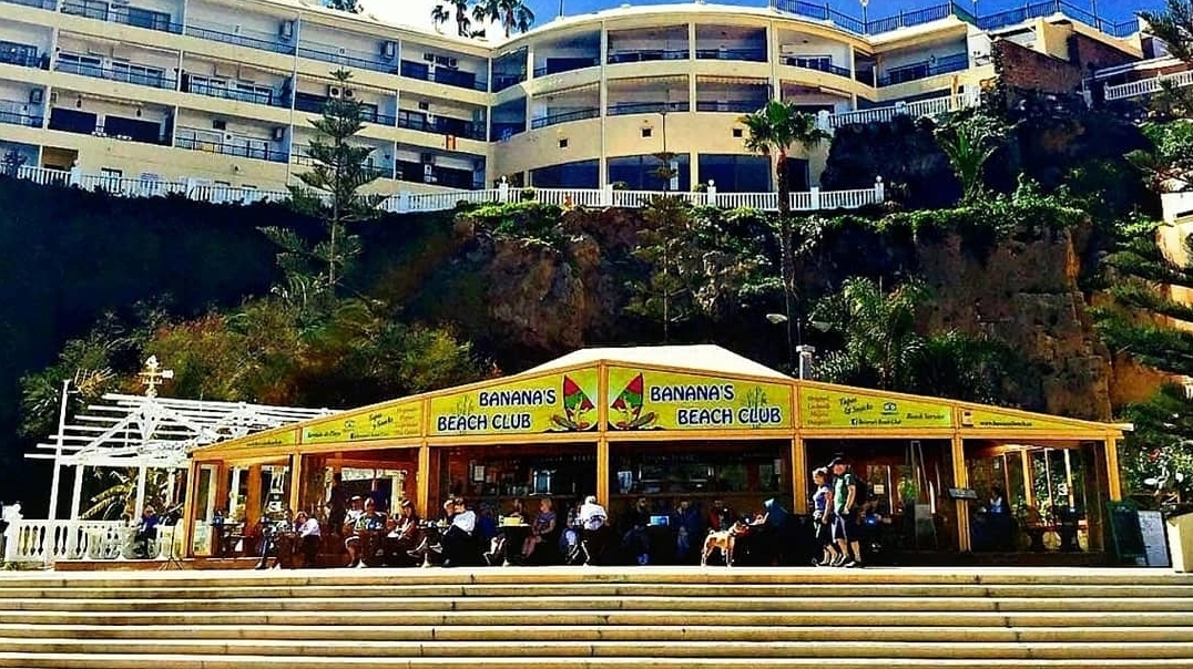 Banana's Beach Club
