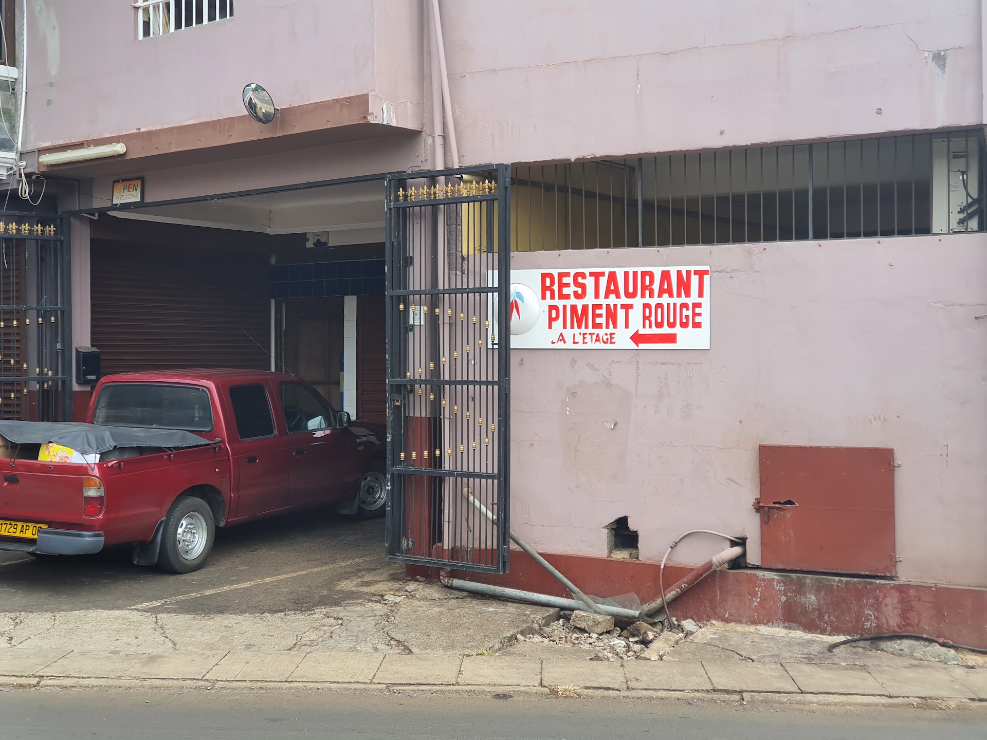 Piment Rouge Restaurant