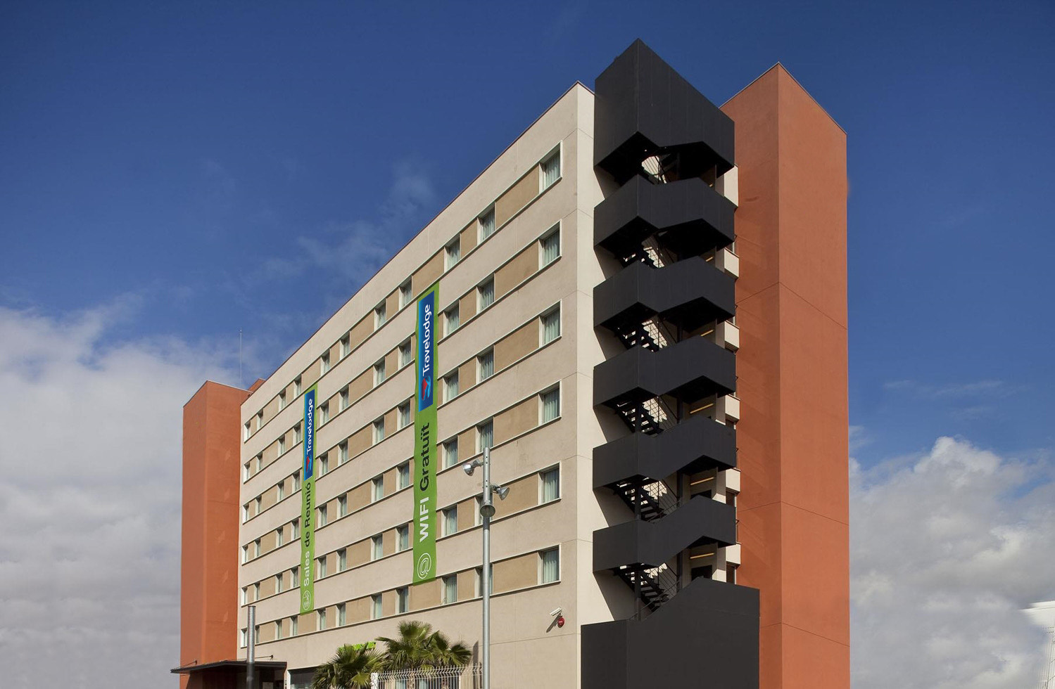 TRAVELODGE BCN CORNELLA FIRA