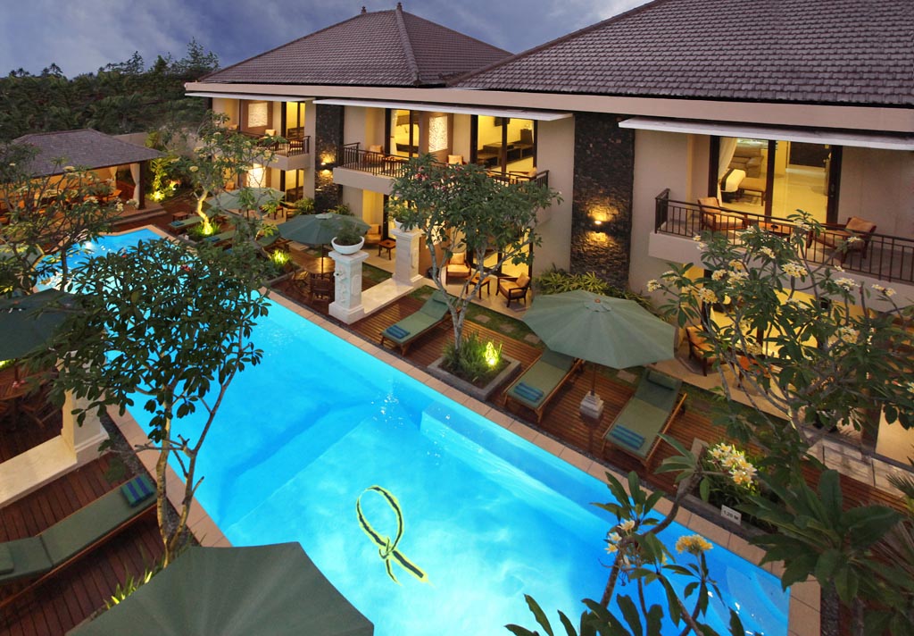 d'Penjor Seminyak