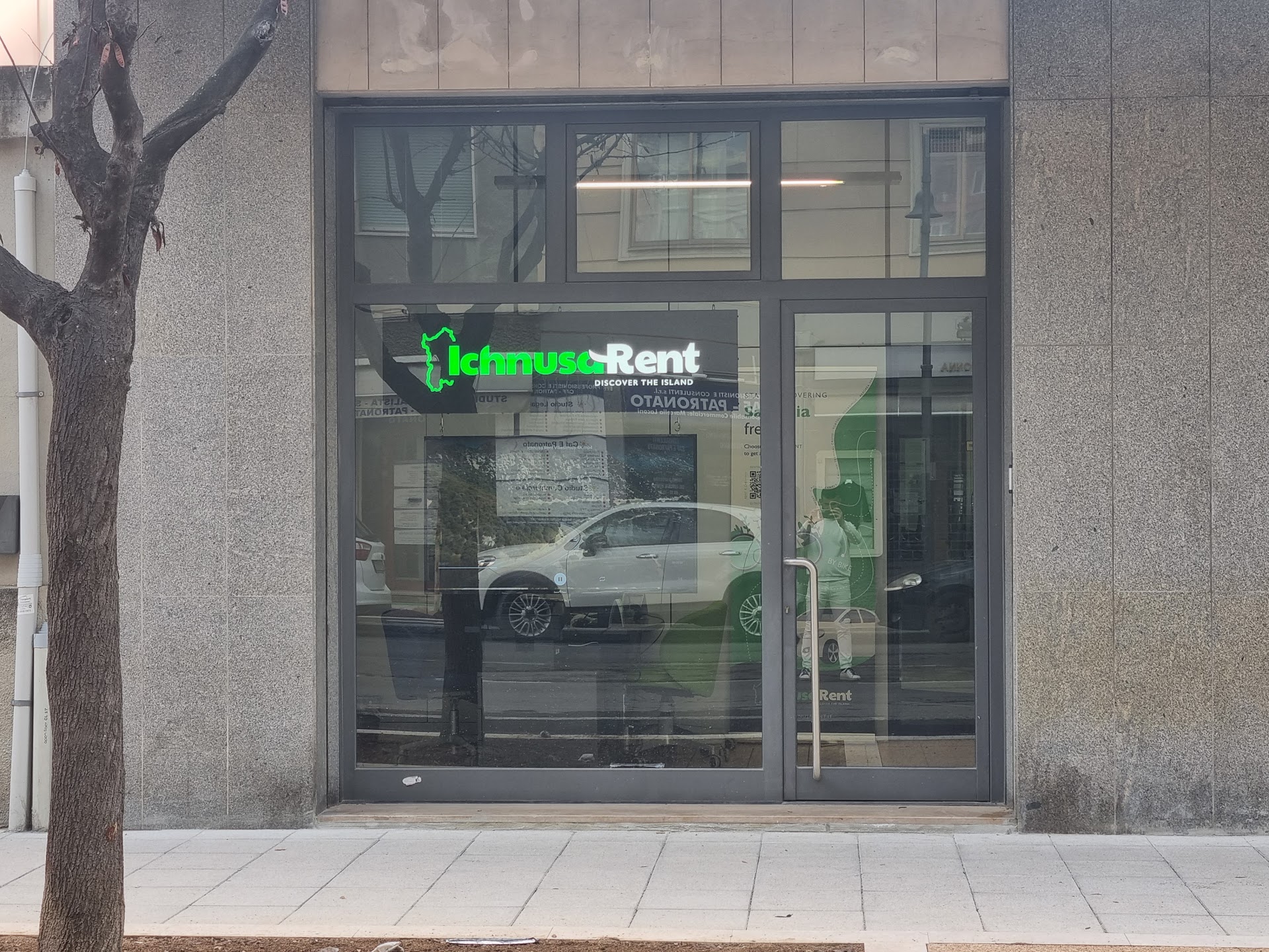 Ichnusa Rent Noleggio auto, furgoni E-Bike Cagliari - Citta'