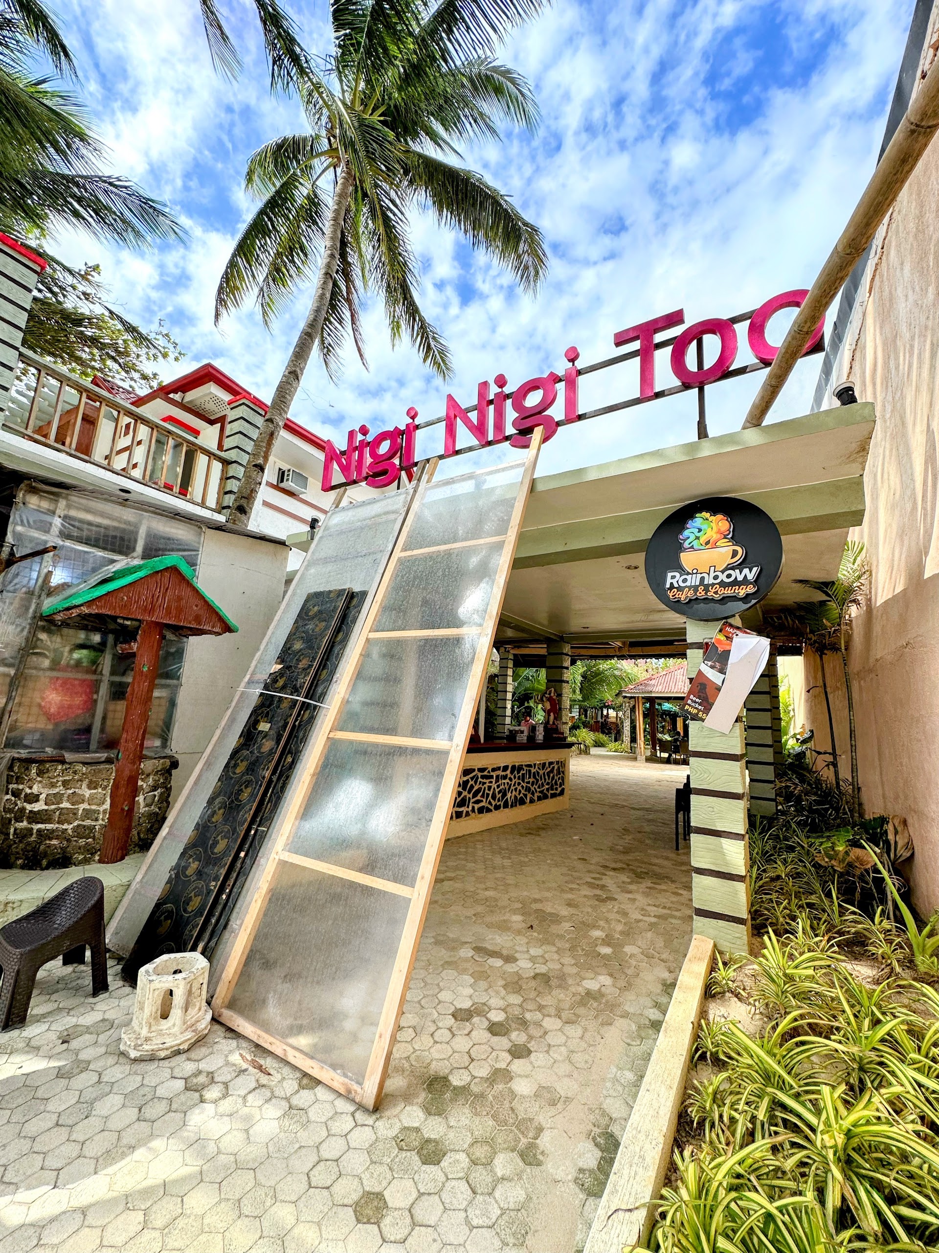 Rainbow Cafe and Lounge