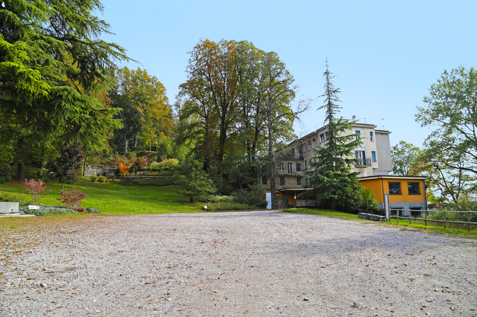 Hostel Park Monte Barro