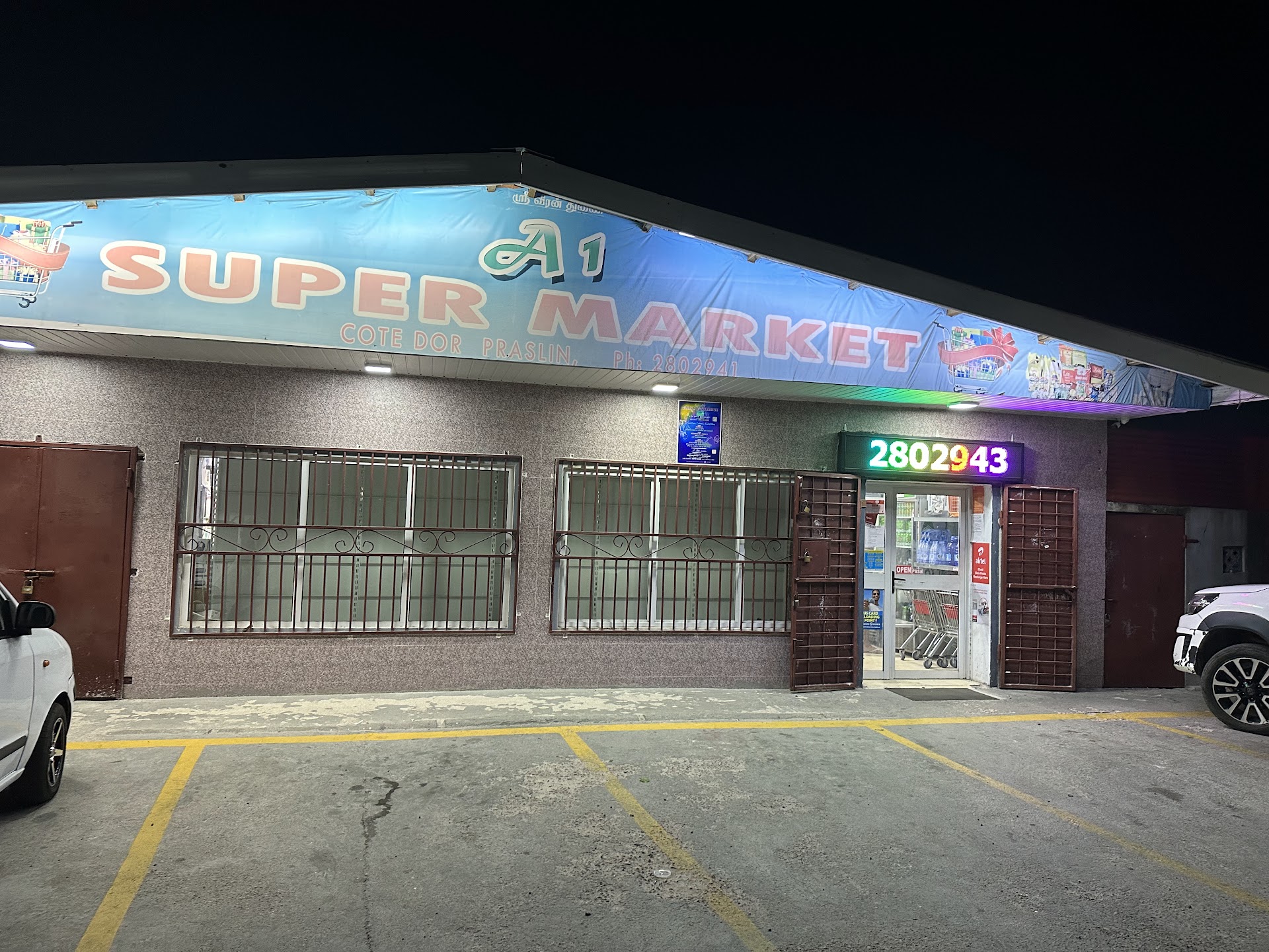 A one Supermarket