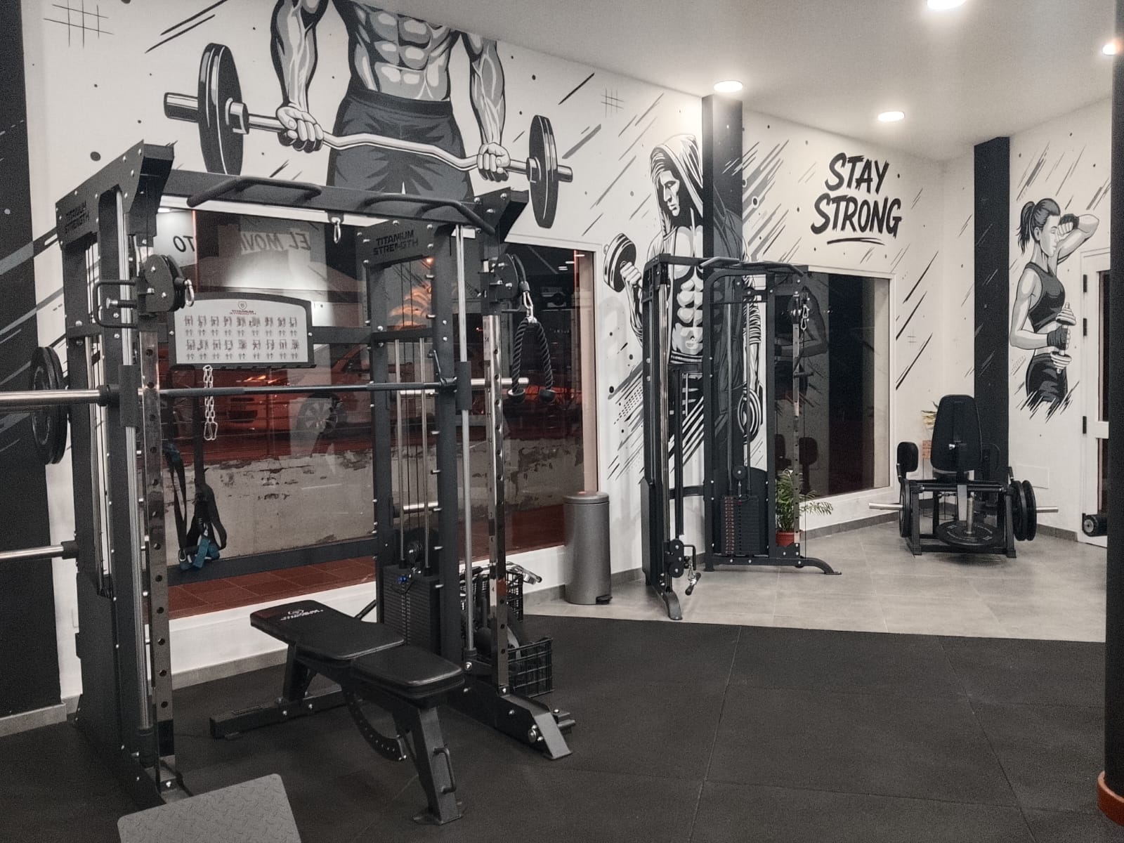 GIMNASIO/ESTUDIO PHYSICAL FITNESS PLAYA HONDA