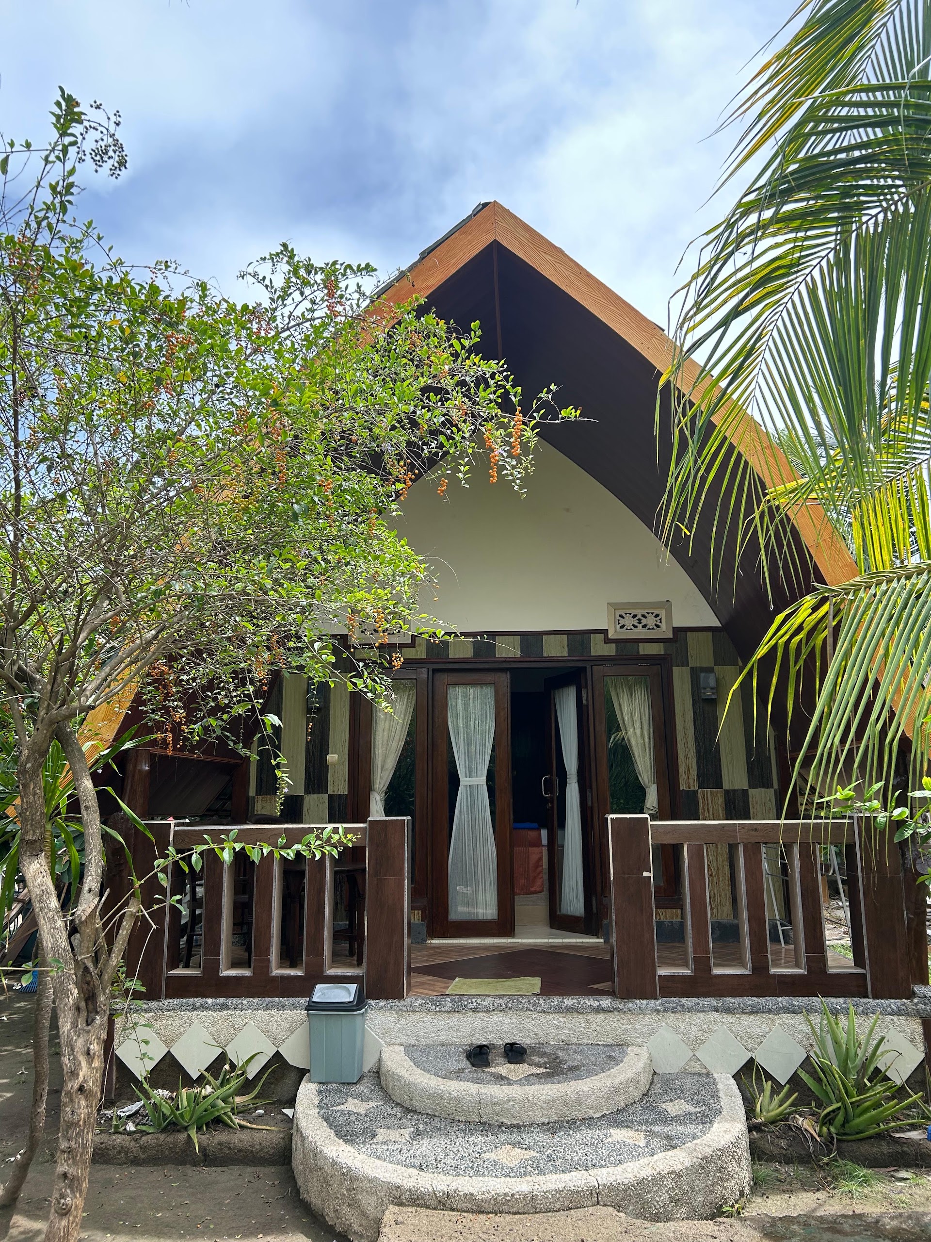 Meno Turtle Bungalows
