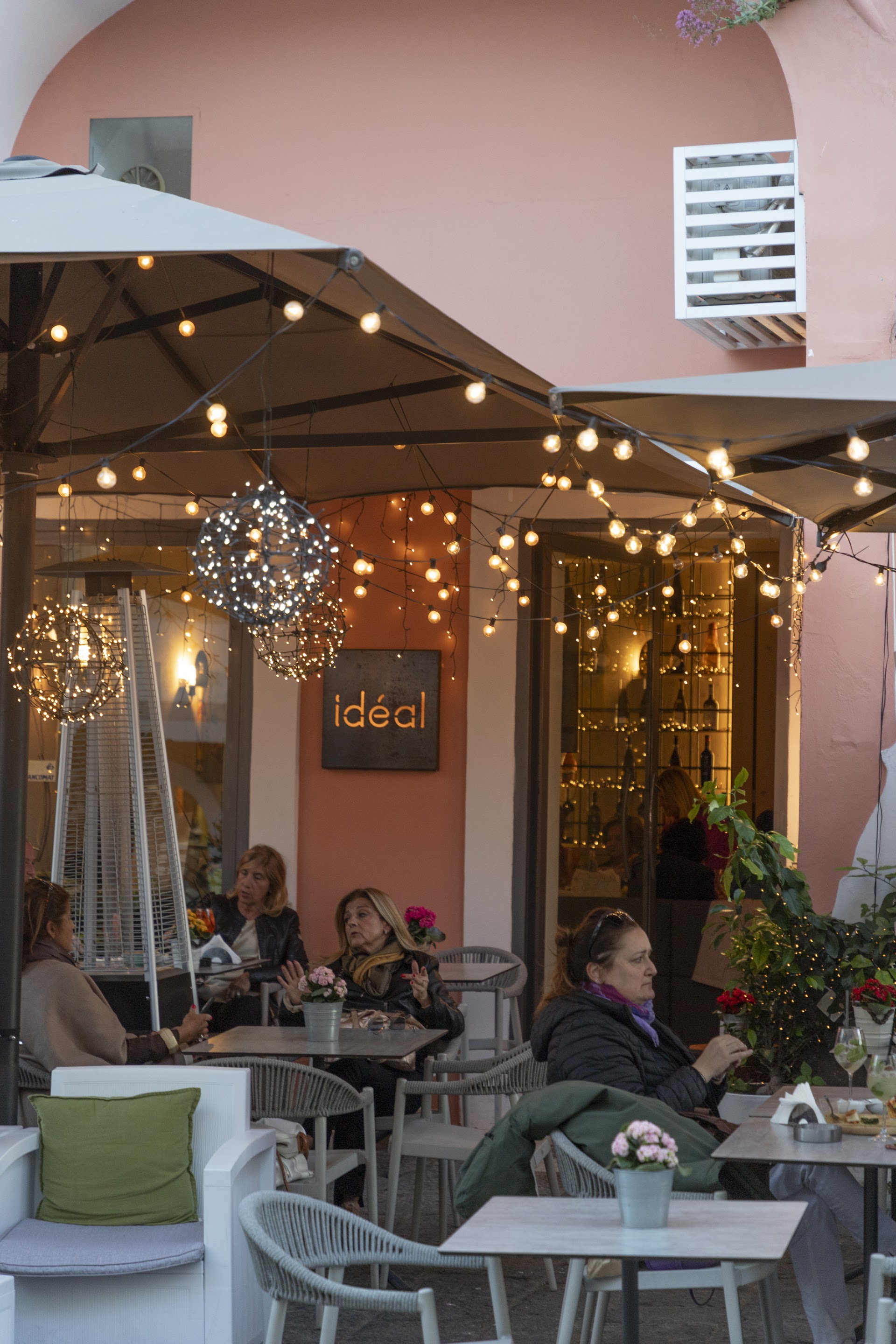 Bar Ideal