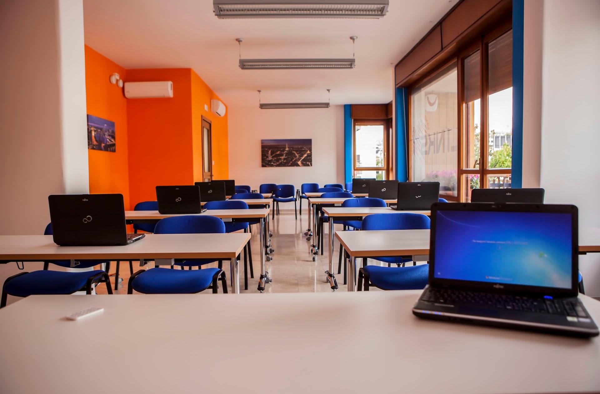 LINKS Language & I.T. Academy
