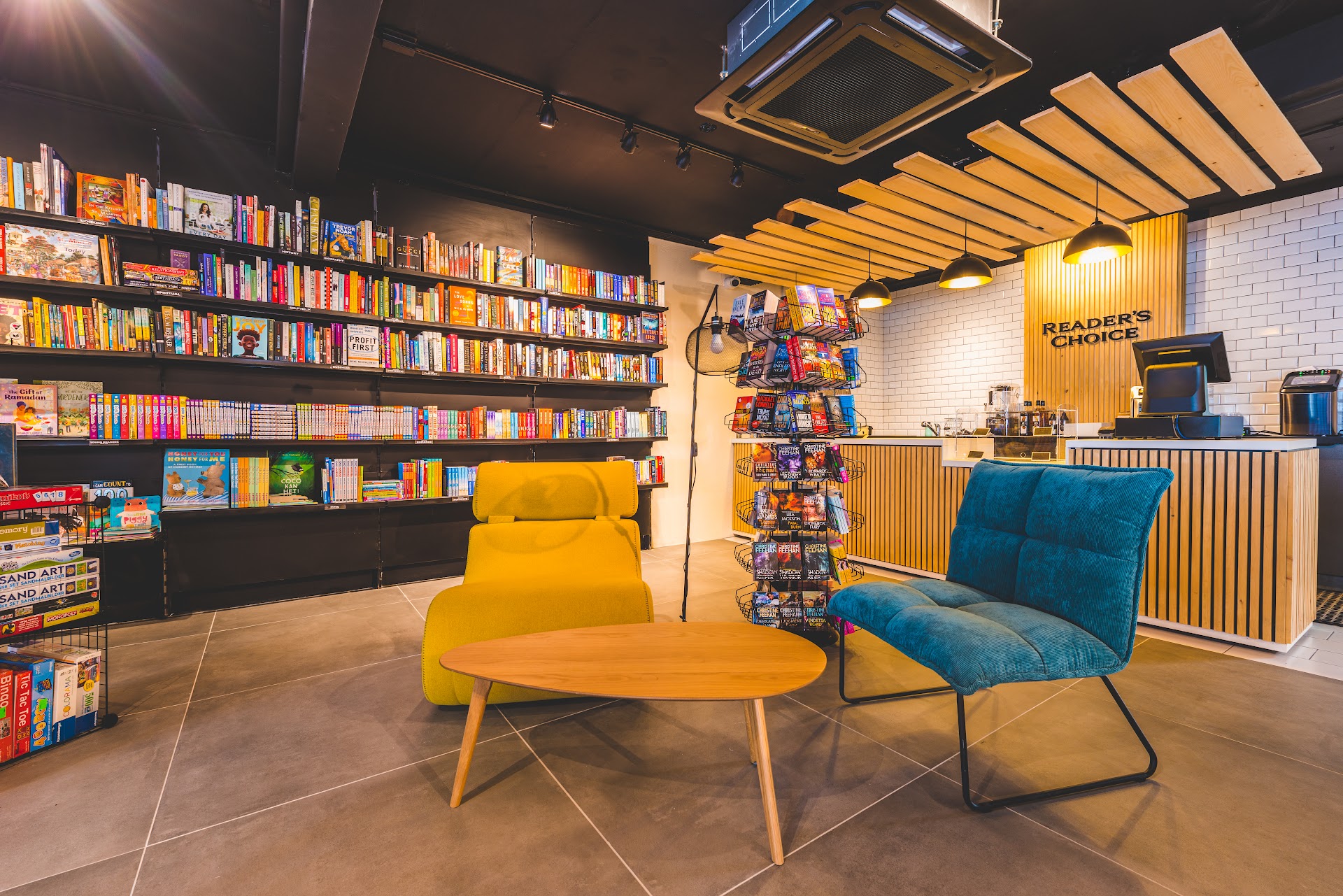 Van Dorp Spaces