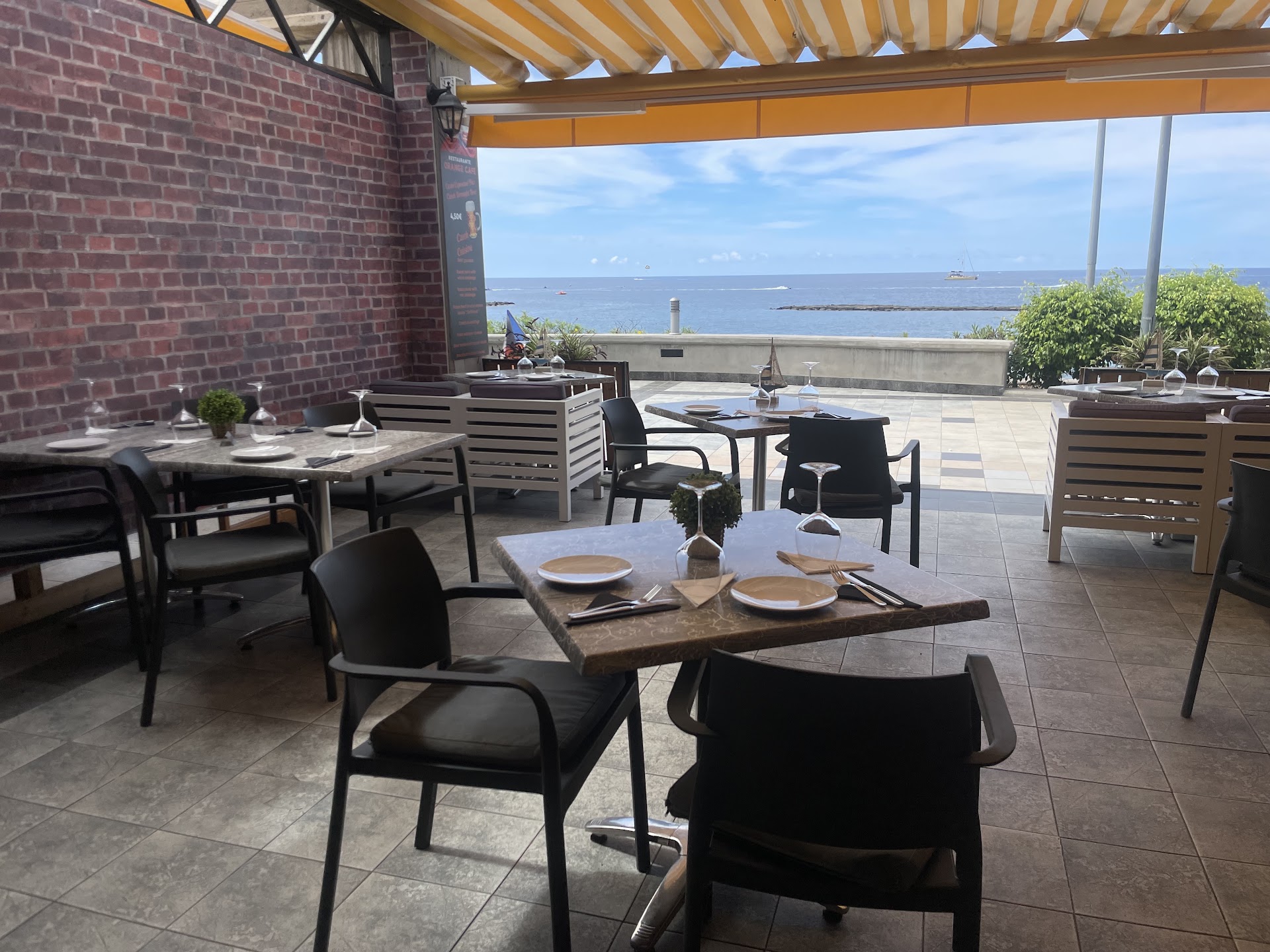 Orange Cafe - Comida Checa en Tenerife - Cerveceria Checa