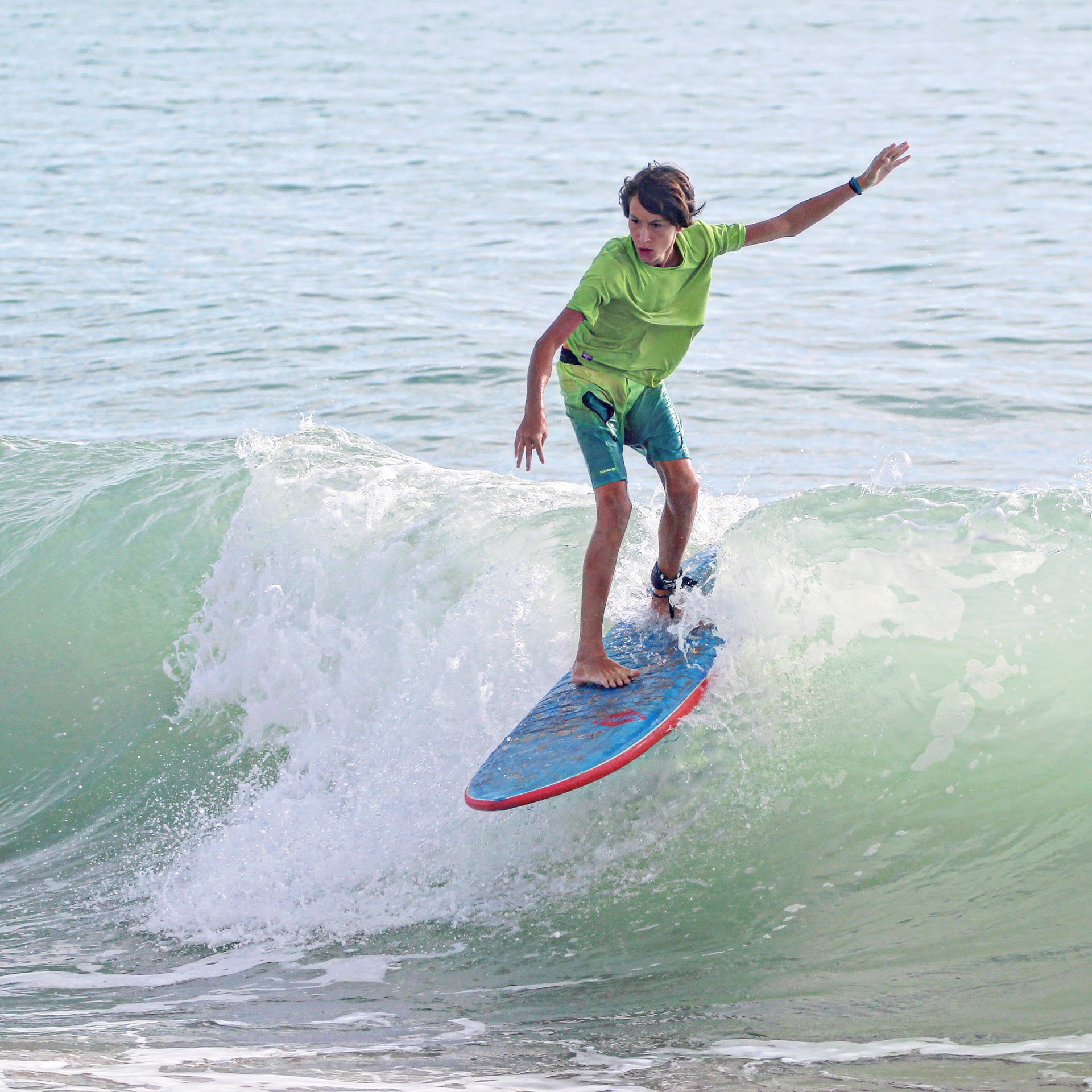 San Leone Surf Tribe. Scuola surf. Scuola SUP. Scuola skate