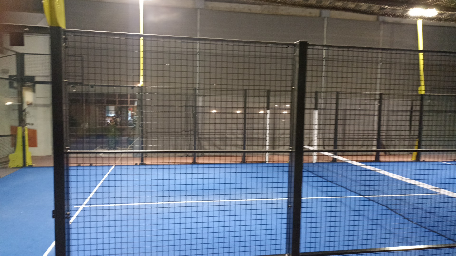 Isla - Indoor Padel Club